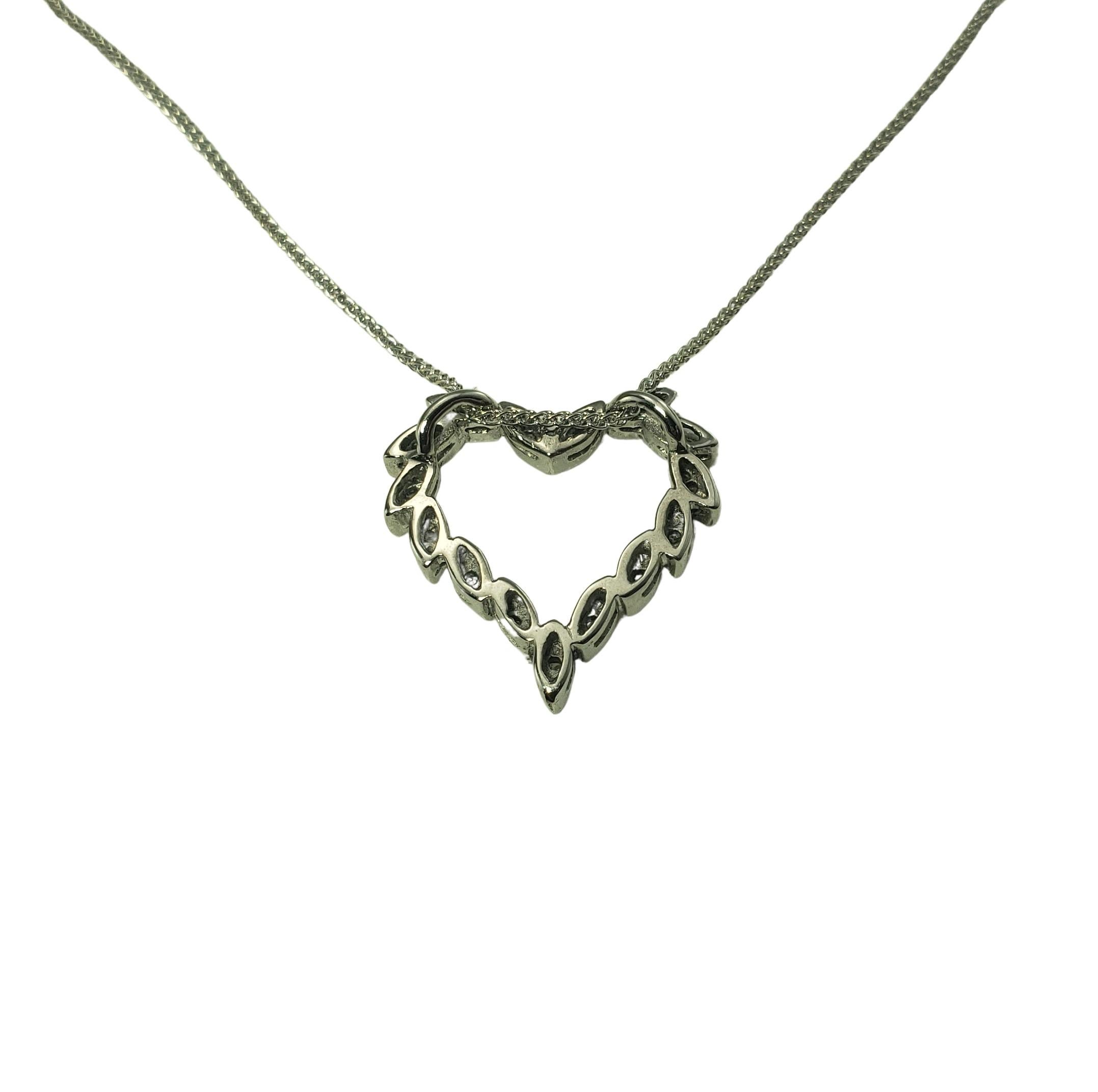 14 Karat White Gold Diamond Heart Pendant Necklace In Good Condition For Sale In Washington Depot, CT