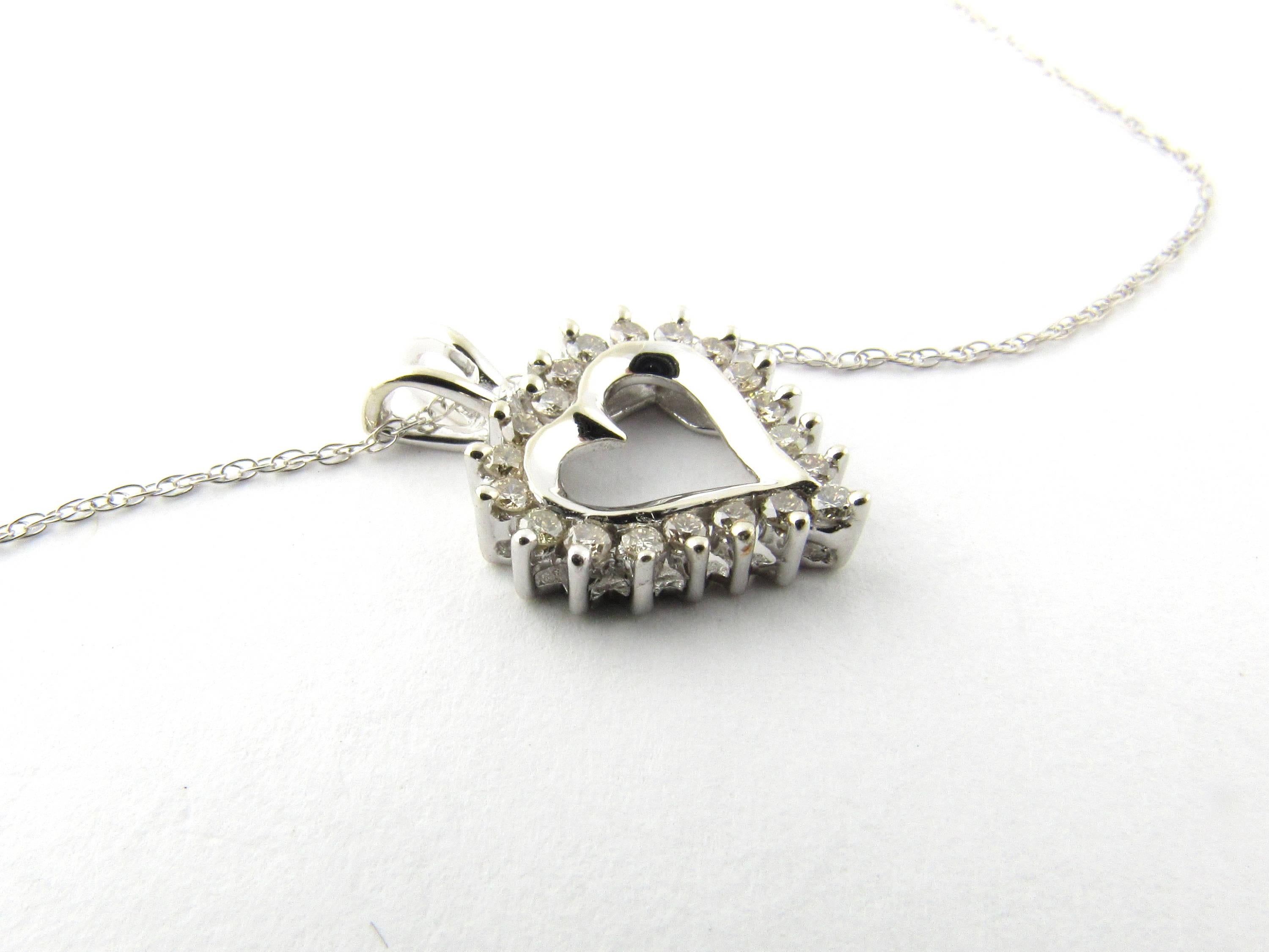Women's 14 Karat White Gold Diamond Heart Pendant Necklace