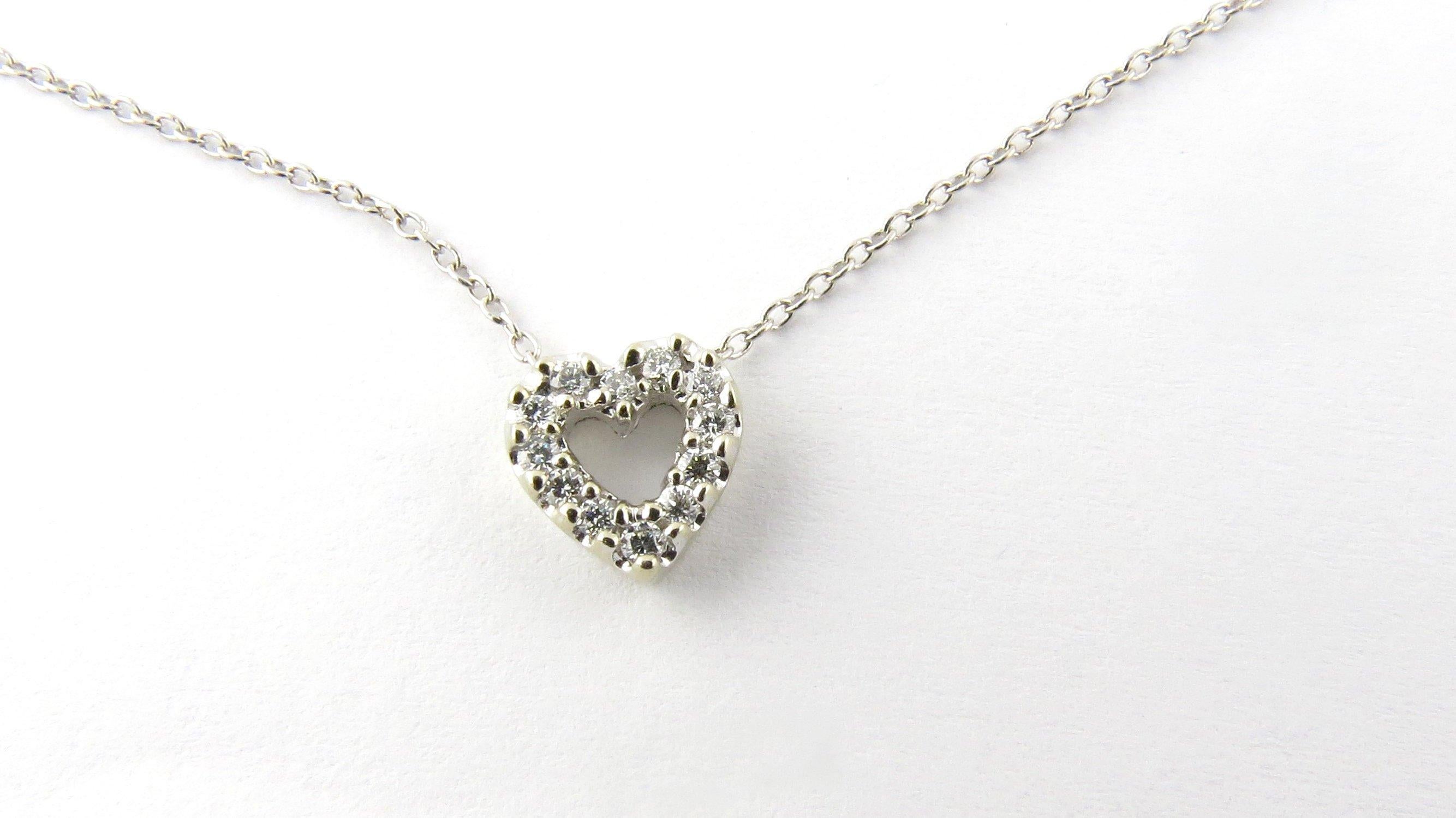 14 Karat White Gold Diamond Heart Pendant Necklace 1