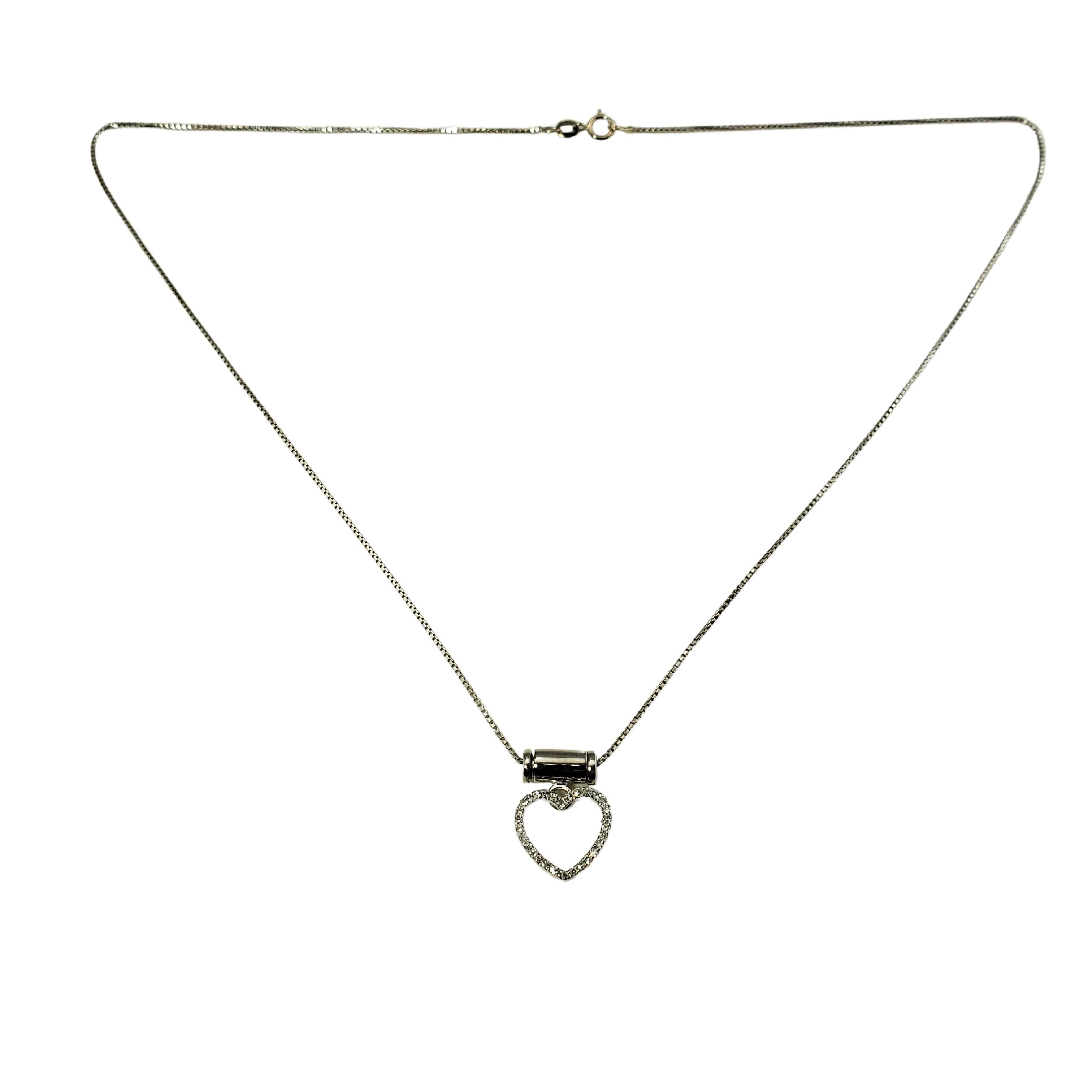 Women's 14 Karat White Gold Diamond Heart Pendant Necklace For Sale