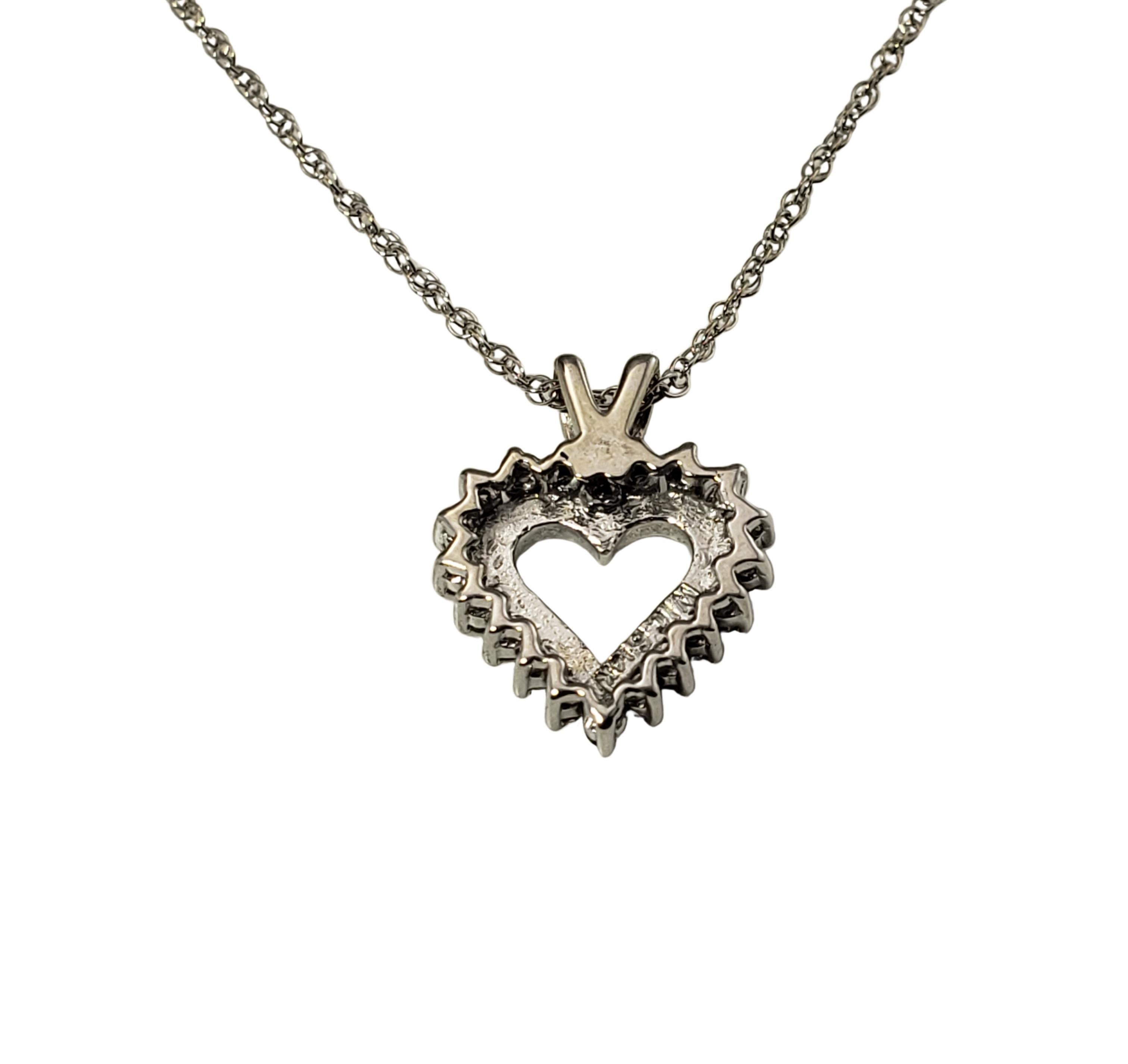 14 Karat White Gold Diamond Heart Pendant Necklace For Sale 4