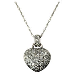 14 Karat White Gold Diamond Heart Pendant Necklace