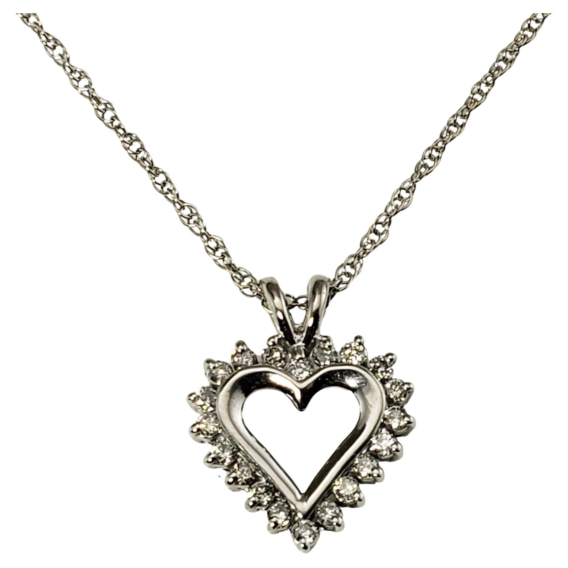 14 Karat White Gold Diamond Heart Pendant Necklace