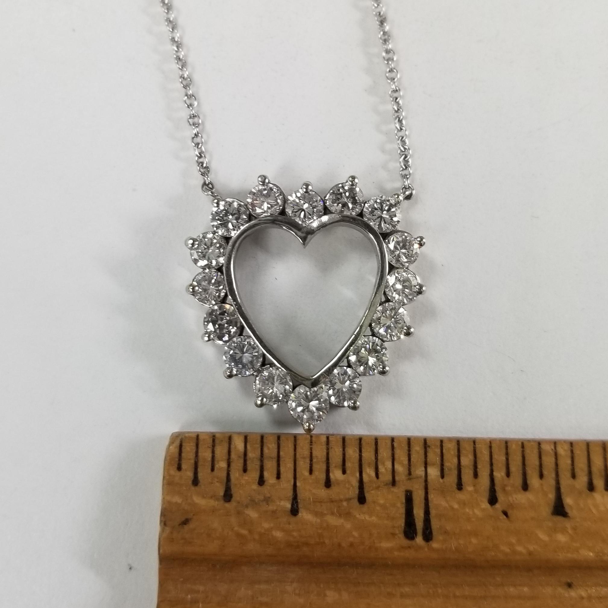 14 Karat White Gold Diamond Heart with 3.25 Carat In New Condition For Sale In Los Angeles, CA