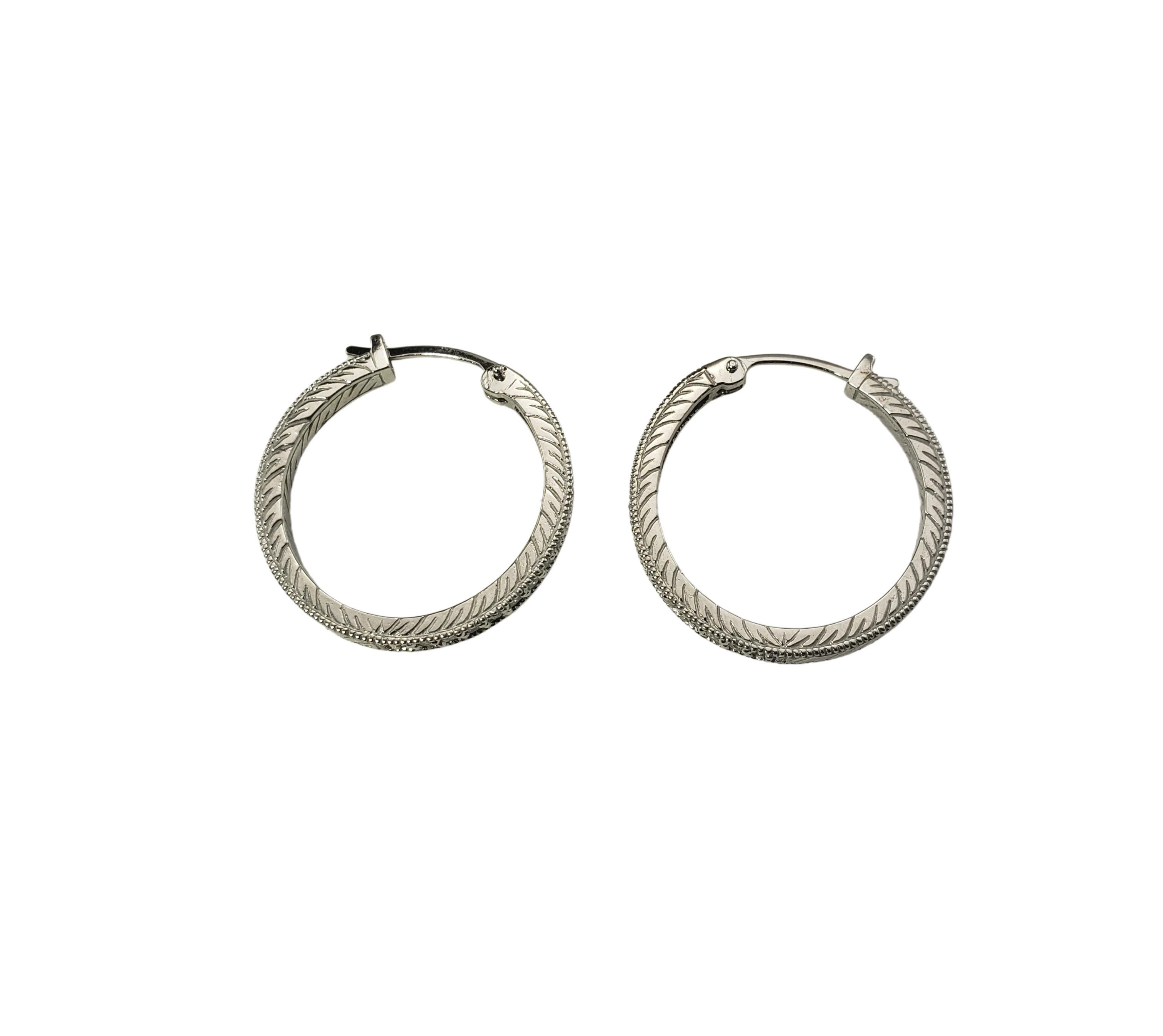 14 Karat White Gold Diamond Hoop Earrings In Good Condition For Sale In Washington Depot, CT