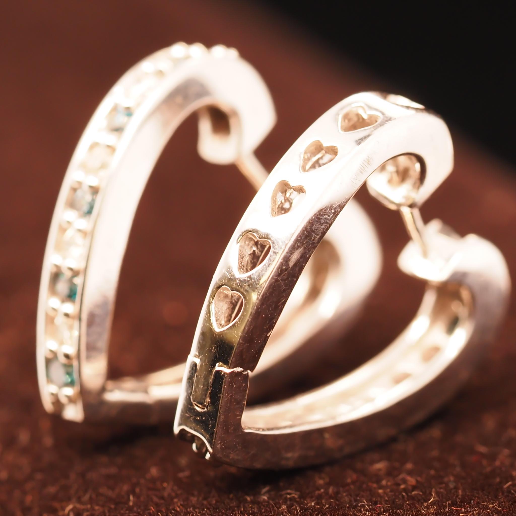 Women's or Men's 14 Karat White Gold Diamond Hoop Style  Earrings For Sale