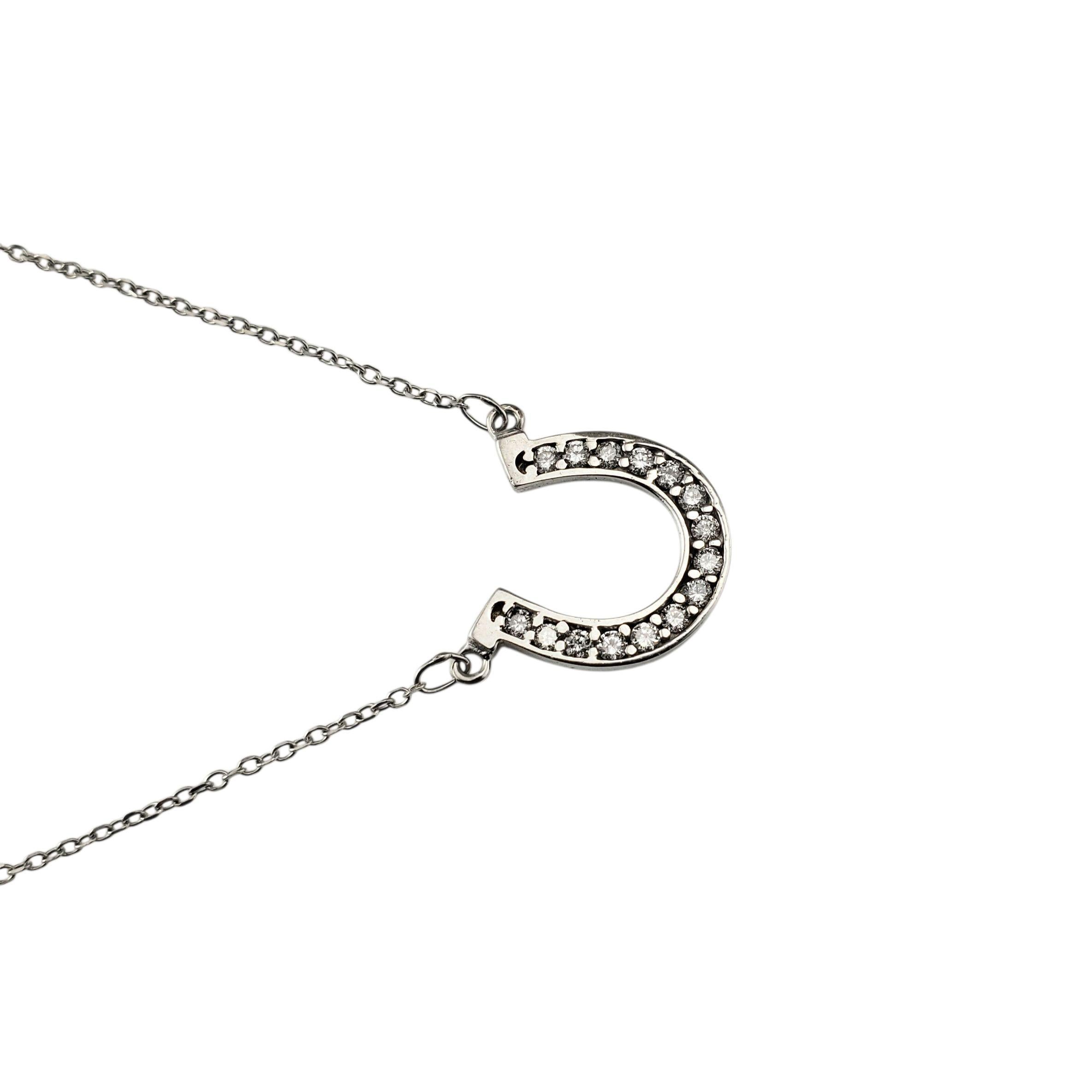 Collar de herradura de diamantes de oro blanco de 14 quilates #22781 en venta 2