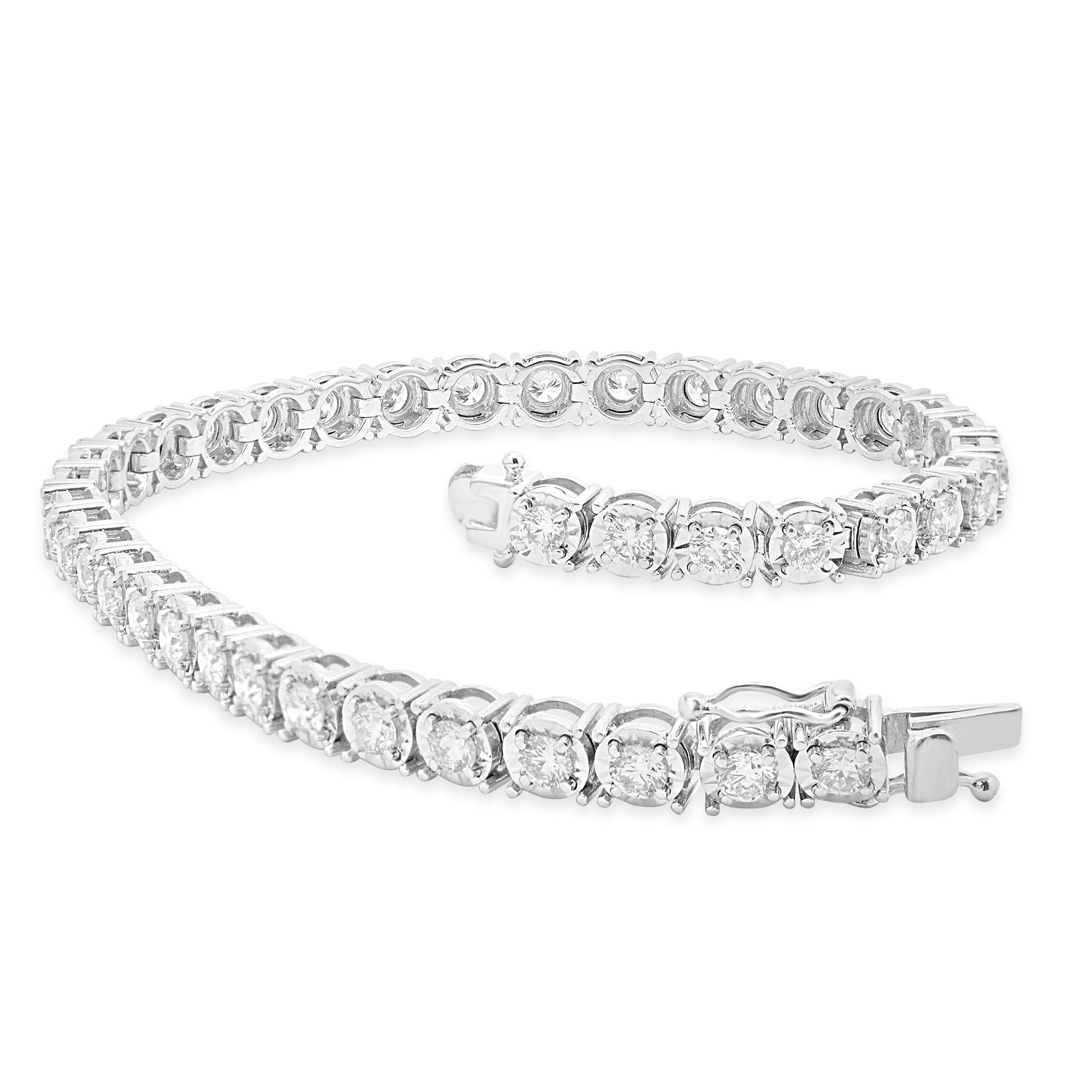 Bracciale tennis in linea con diamanti in oro bianco 14 carati In condizioni ottime in vendita a Scottsdale, AZ