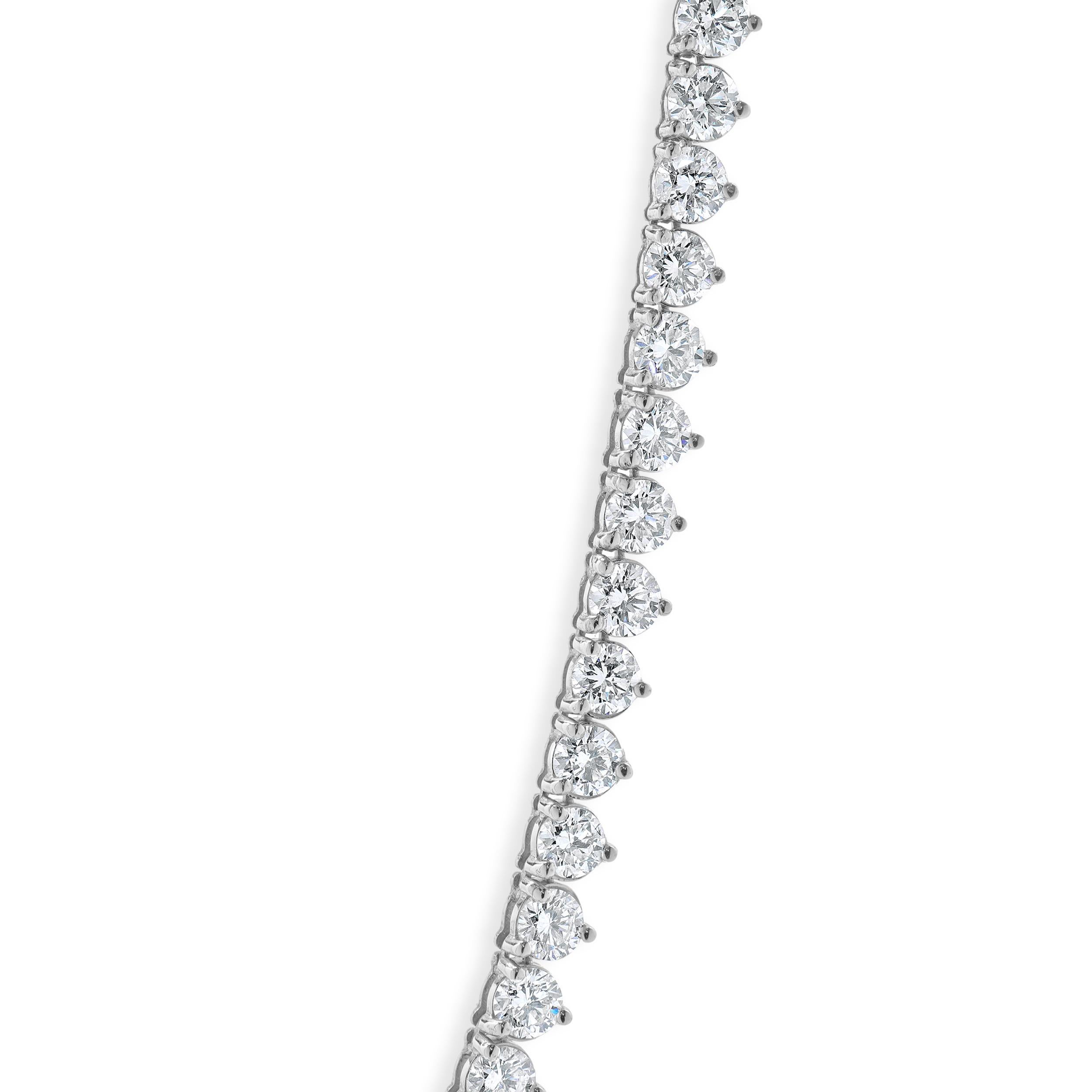 Round Cut 14 Karat White Gold Diamond Inline Tennis Necklace For Sale