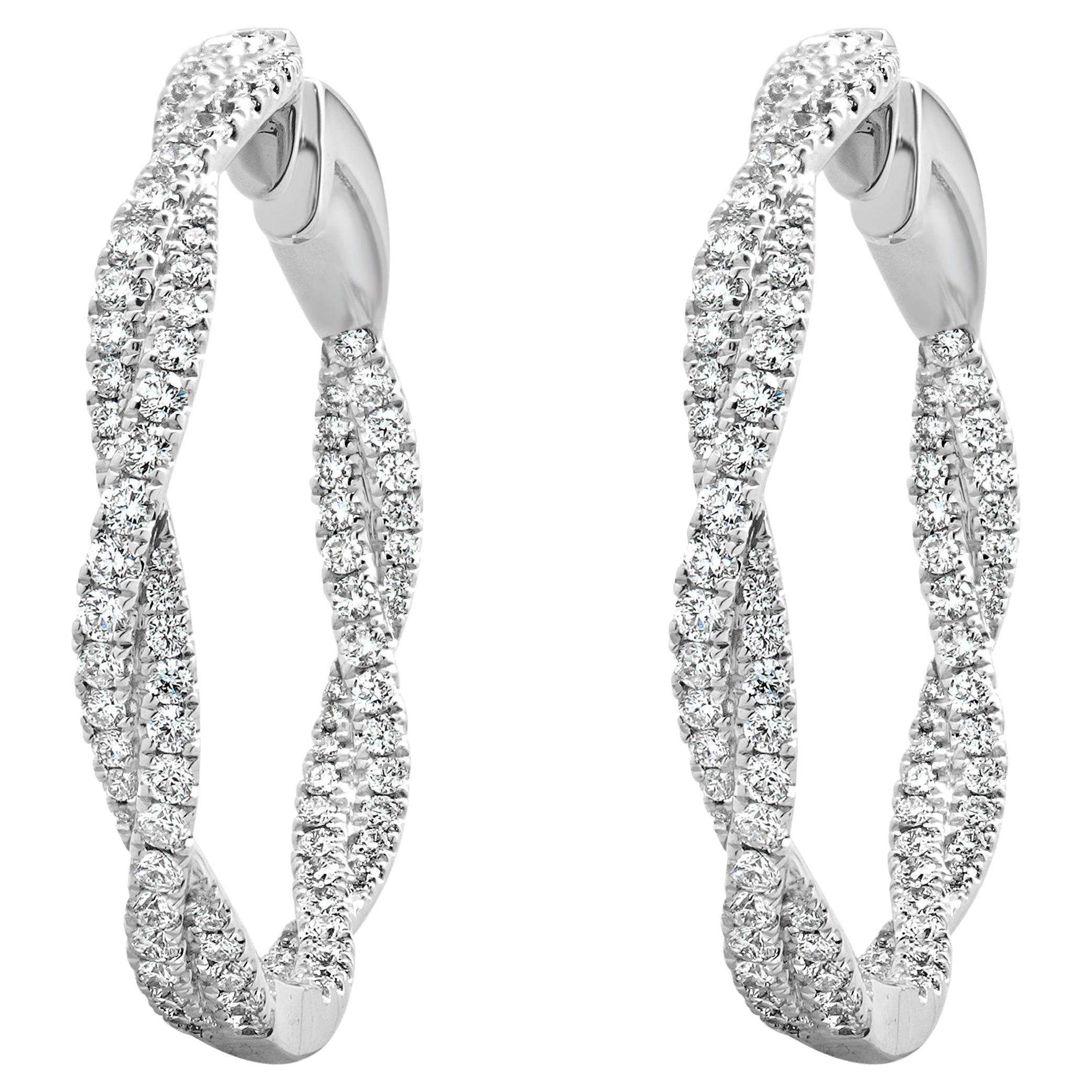 Orecchini a cerchio in oro bianco 14 carati con diamante interno ed esterno in vendita