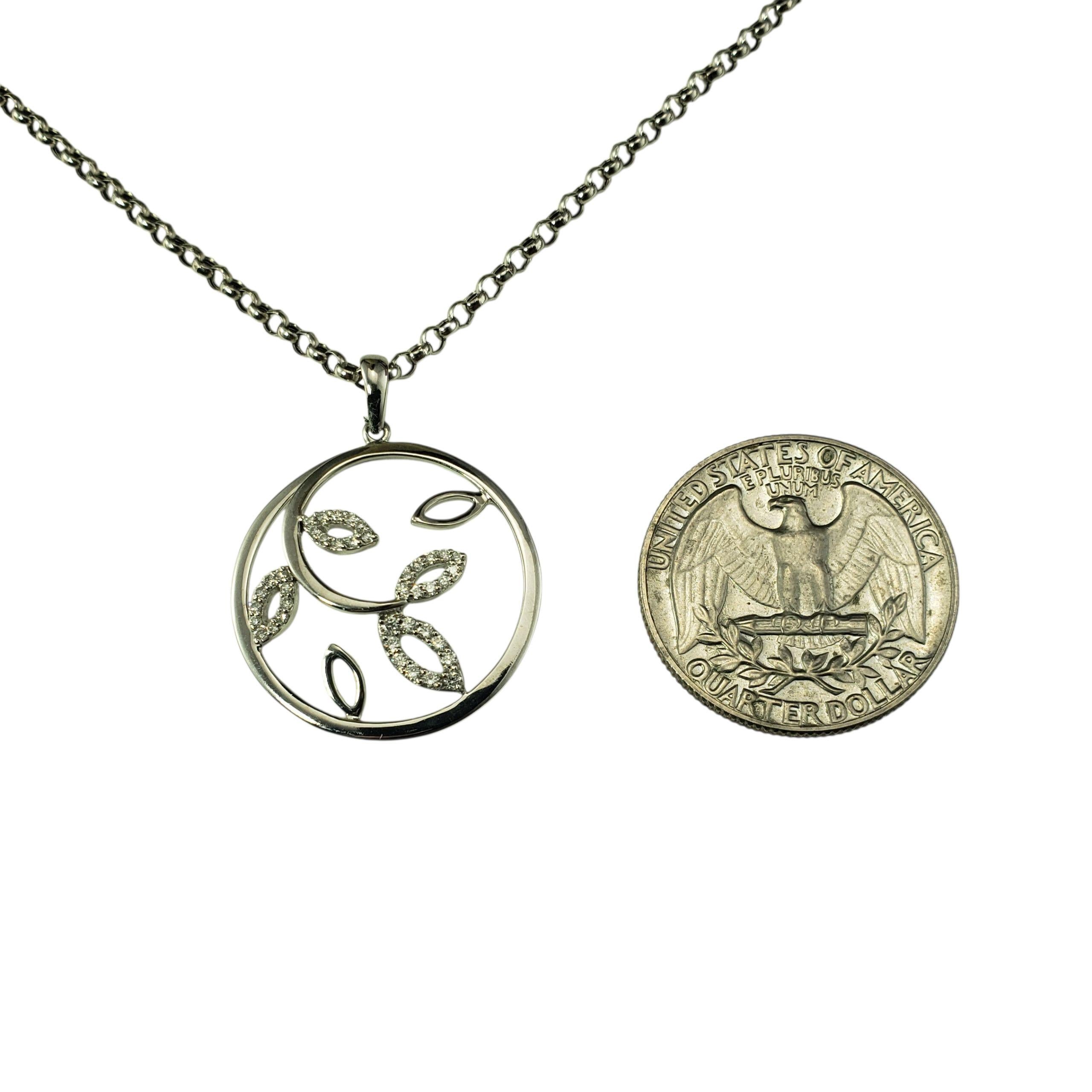 Donna Collana con ciondolo a forma di foglia in oro bianco 14 carati #22265 in vendita