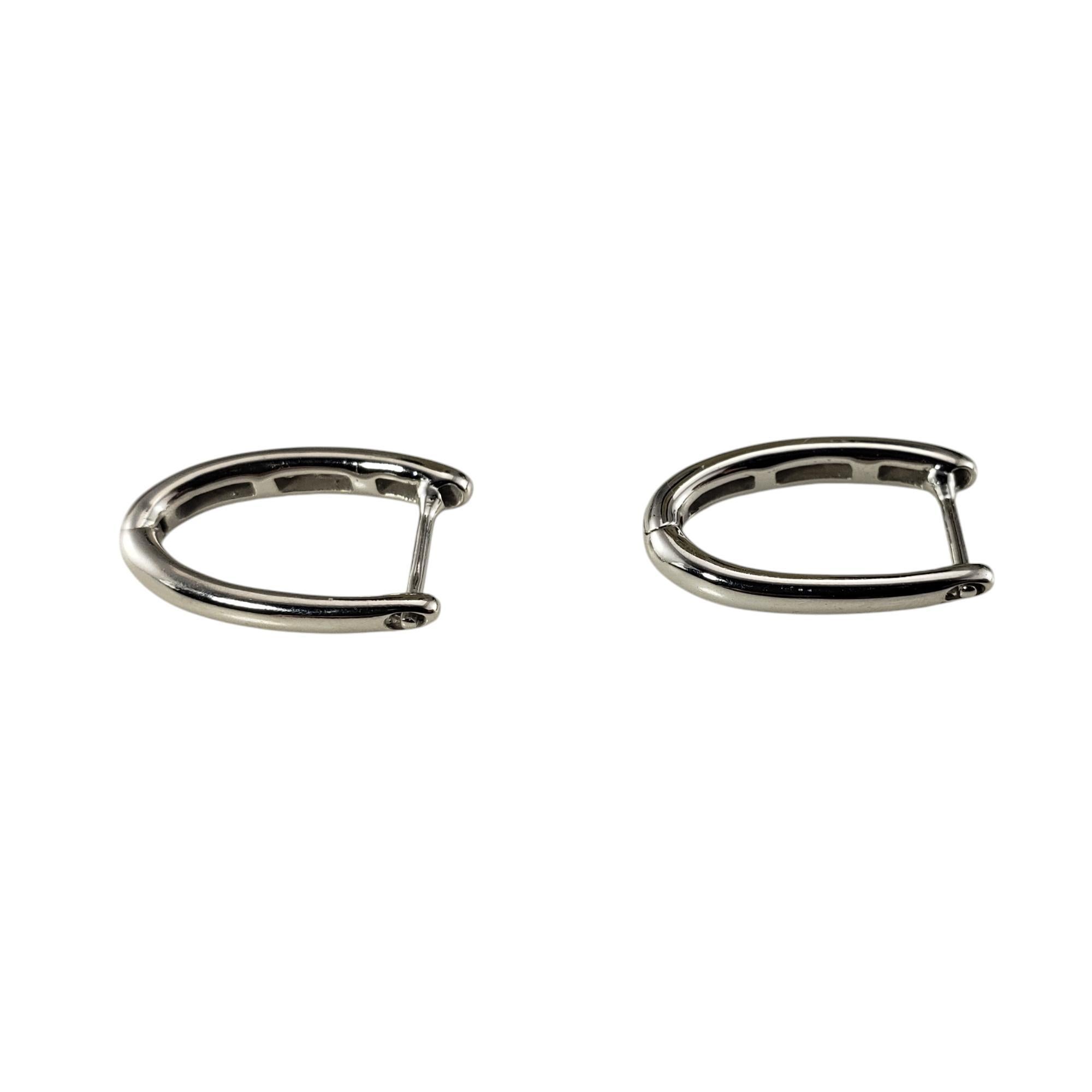 14 Karat White Gold Diamond Oval Hoop Earrings #19435 In Good Condition For Sale In Washington Depot, CT