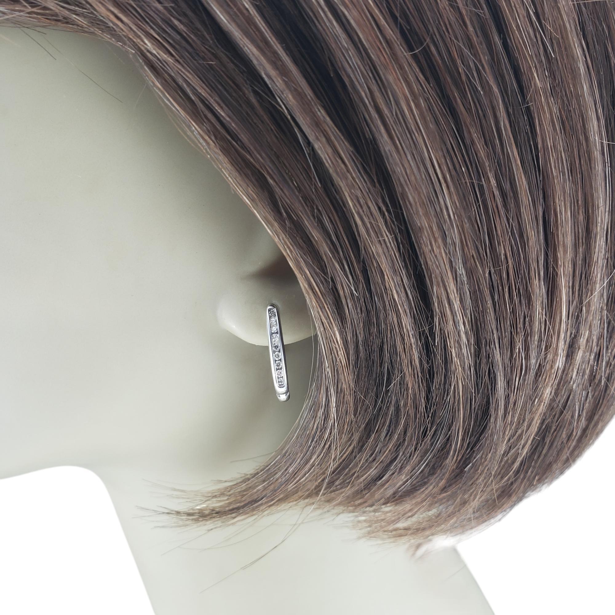 14 Karat White Gold Diamond Oval Hoop Earrings #19435 For Sale 3