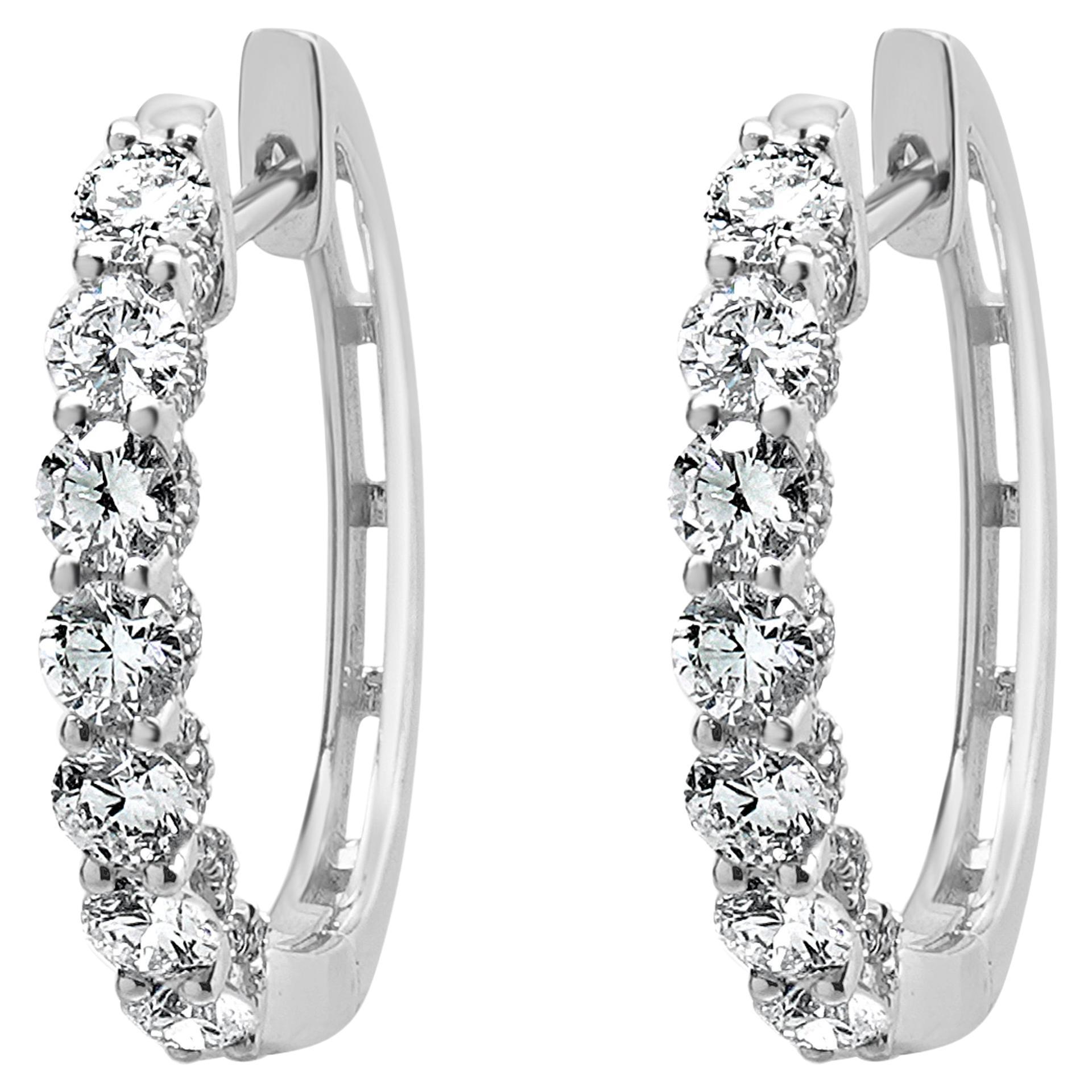 Orecchini a cerchio ovali con diamanti in oro bianco 14 carati e diamanti Mico Pave ai lati