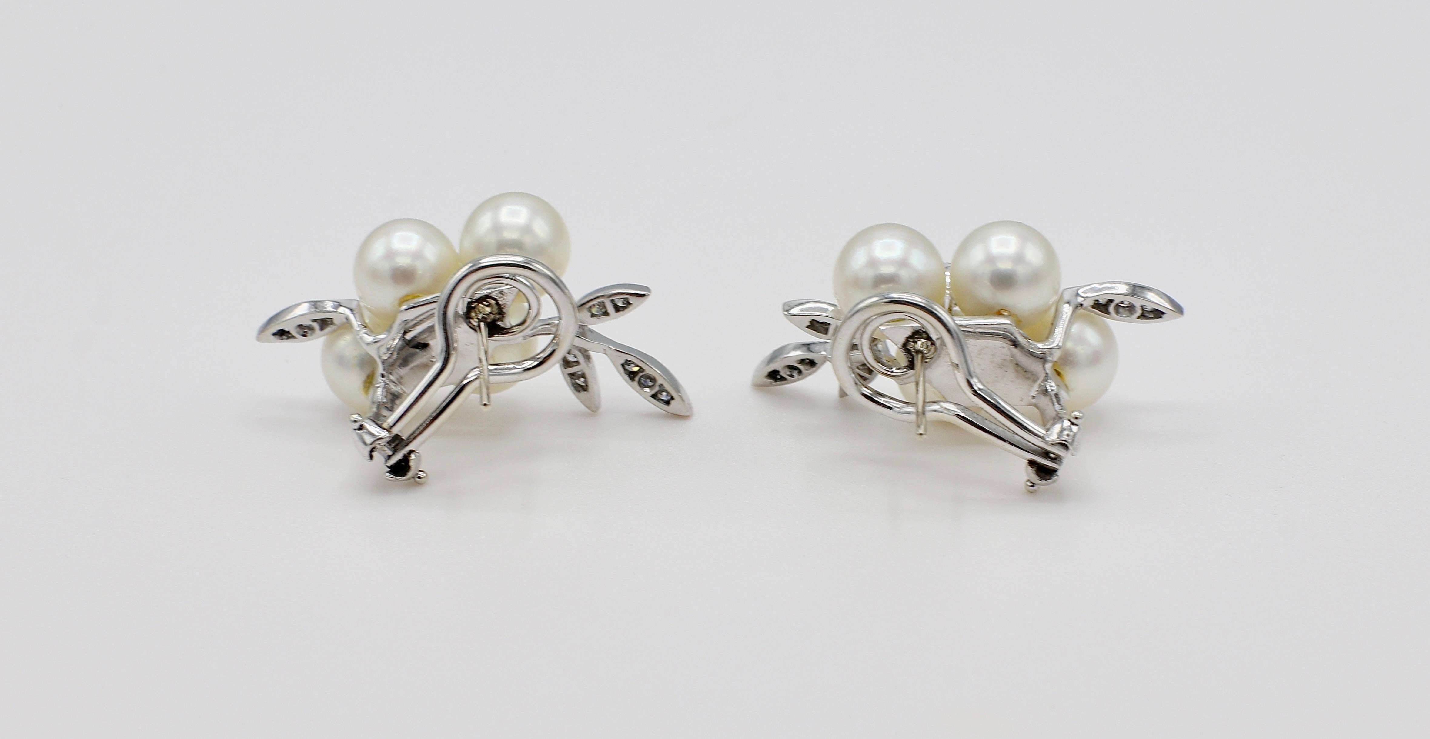 Round Cut 14 Karat White Gold Diamond and Pearl Cluster Leaf Earrings