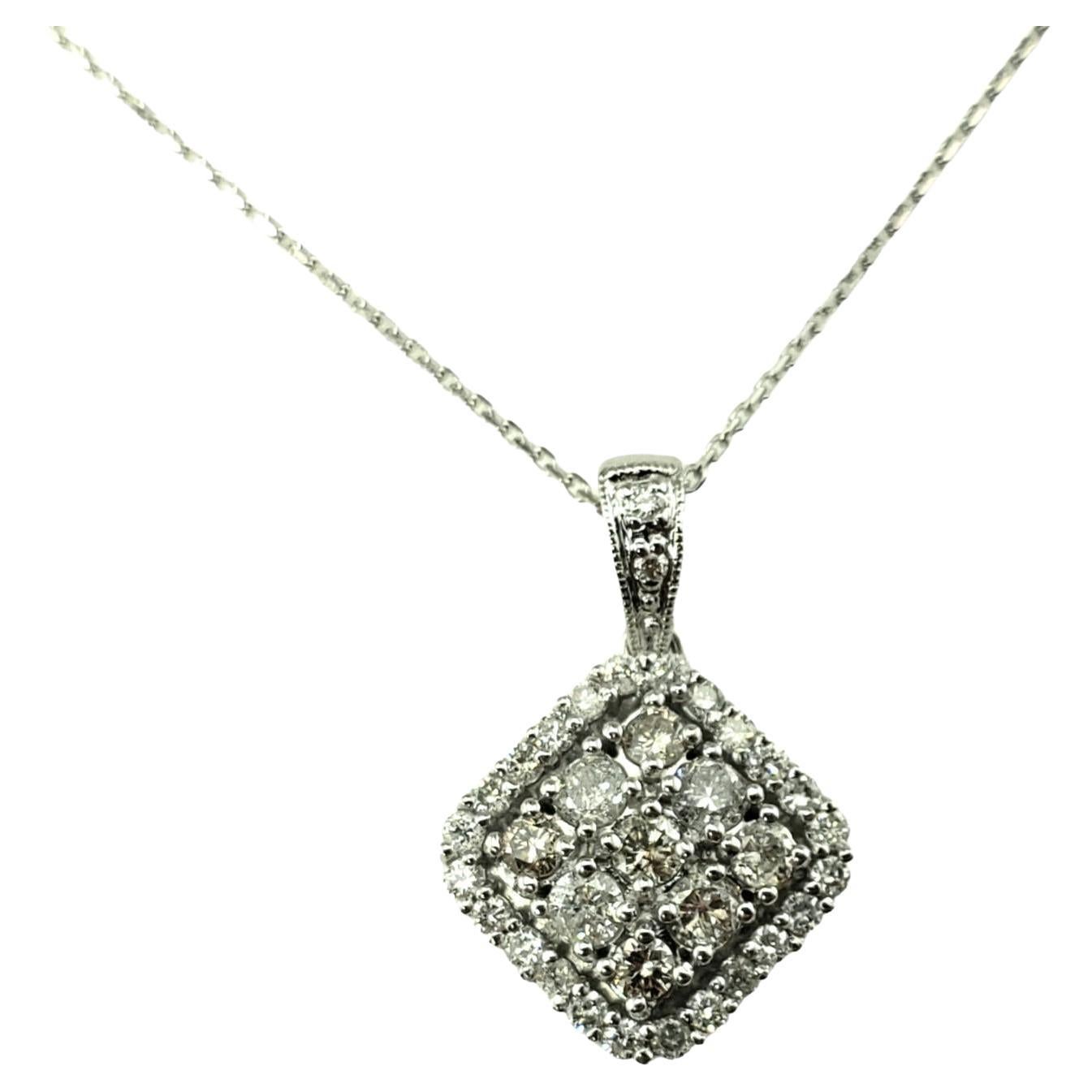 14 Karat White Gold Diamond Pendant Necklace #15494 For Sale