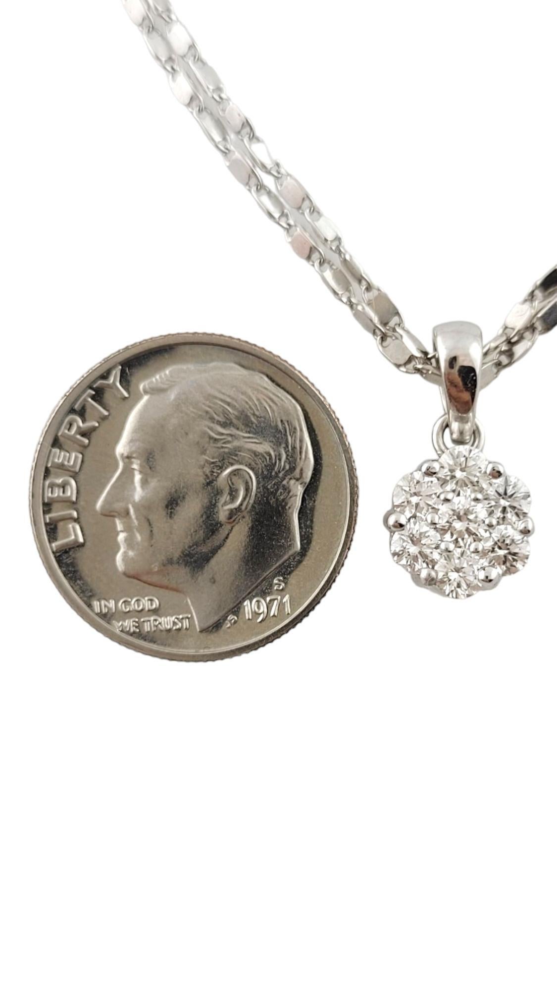 14 Karat White Gold Diamond Pendant Necklace #18112 For Sale 1