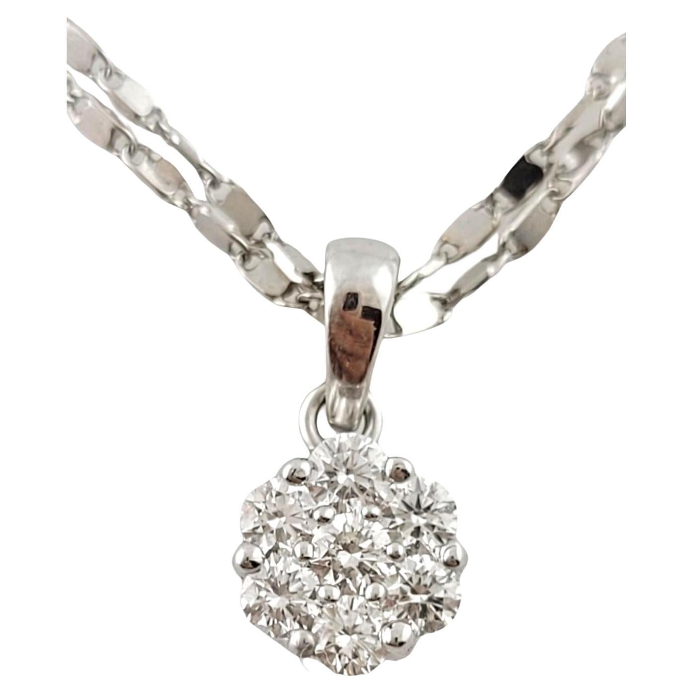 14 Karat White Gold Diamond Pendant Necklace #18112 For Sale