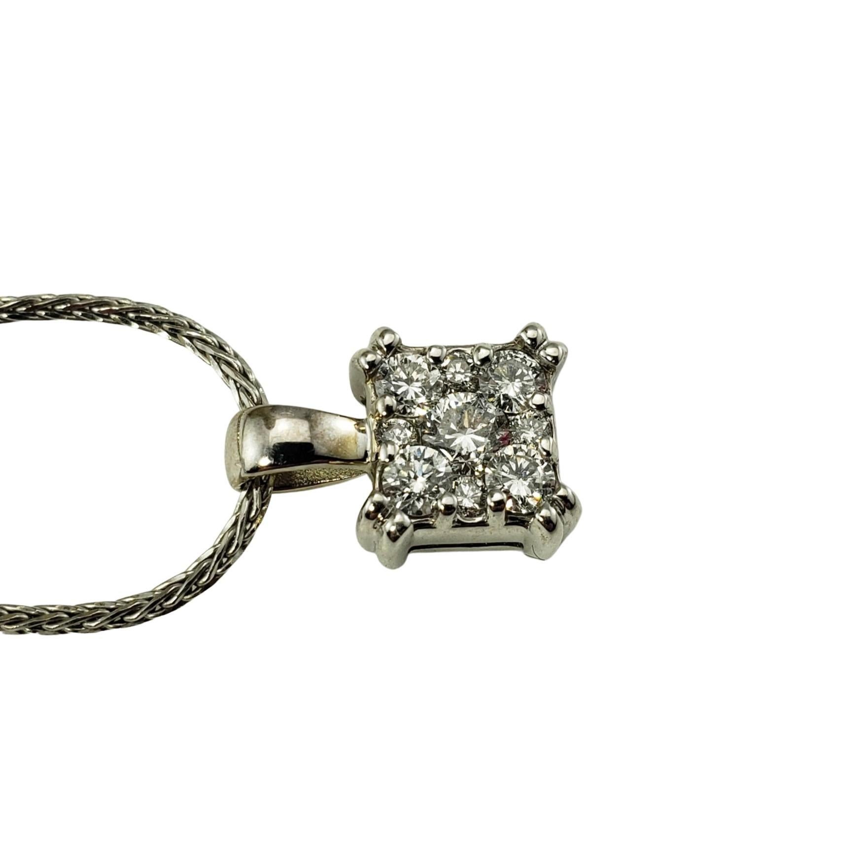 Brilliant Cut 14 Karat White Gold Diamond Pendant Necklace For Sale