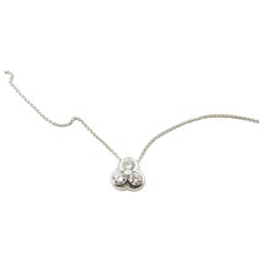 14 Karat White Gold Diamond Pendant Necklace