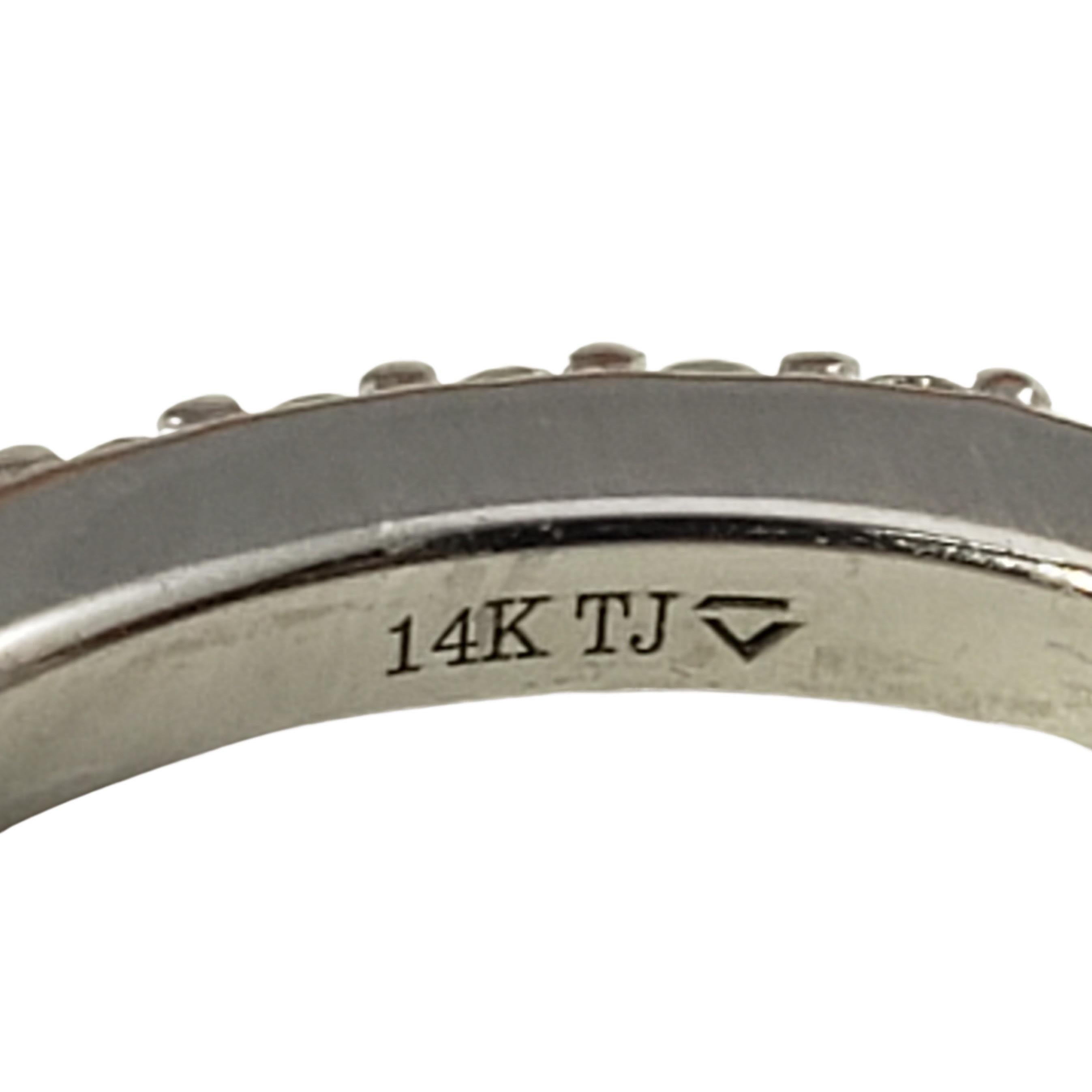 Anello con diamante in oro bianco 14 carati e fascia di rinforzo in vendita 2