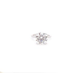 14 Karat 5.46 Carat White Gold Diamond Ring