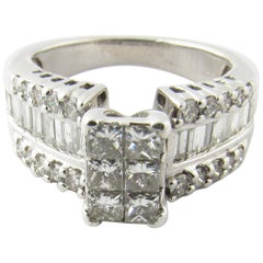 14 Karat White Gold Diamond Ring For Sale at 1stDibs