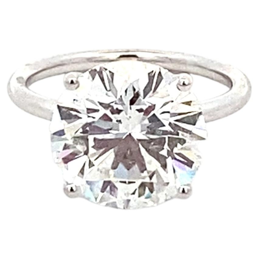 14 Karat 5.46 Carat White Gold Diamond Ring For Sale