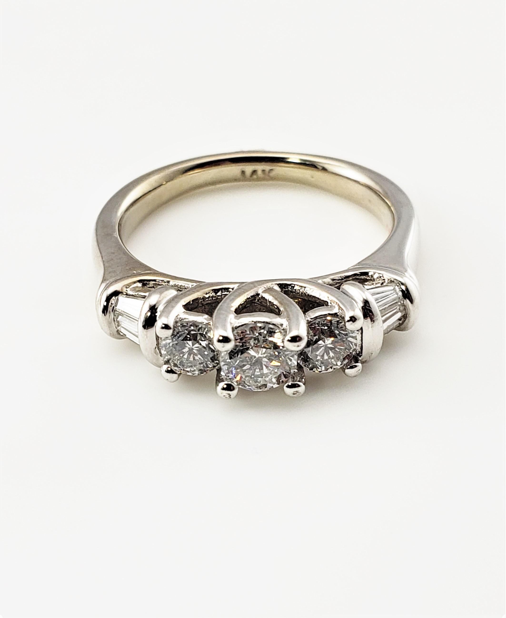 Brilliant Cut 14 Karat White Gold Diamond Ring For Sale