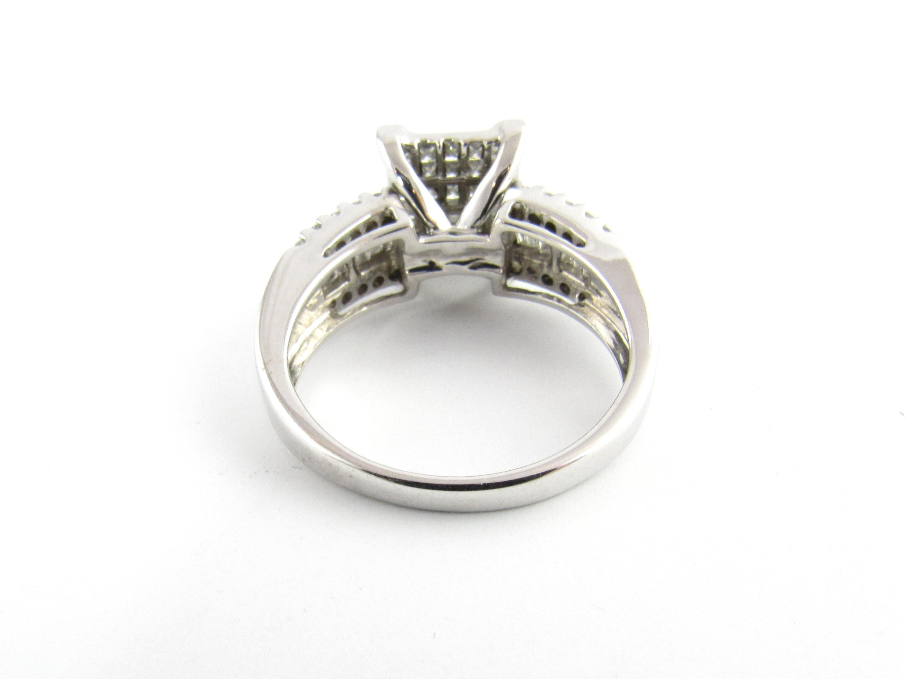14 Karat Weißgold Diamant-Ring (Carréschliff) im Angebot
