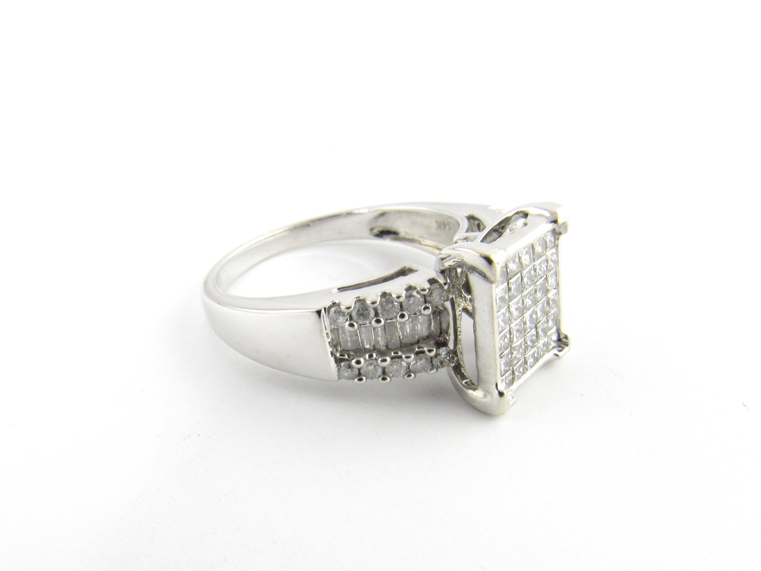 Women's 14 Karat White Gold Diamond Ring For Sale