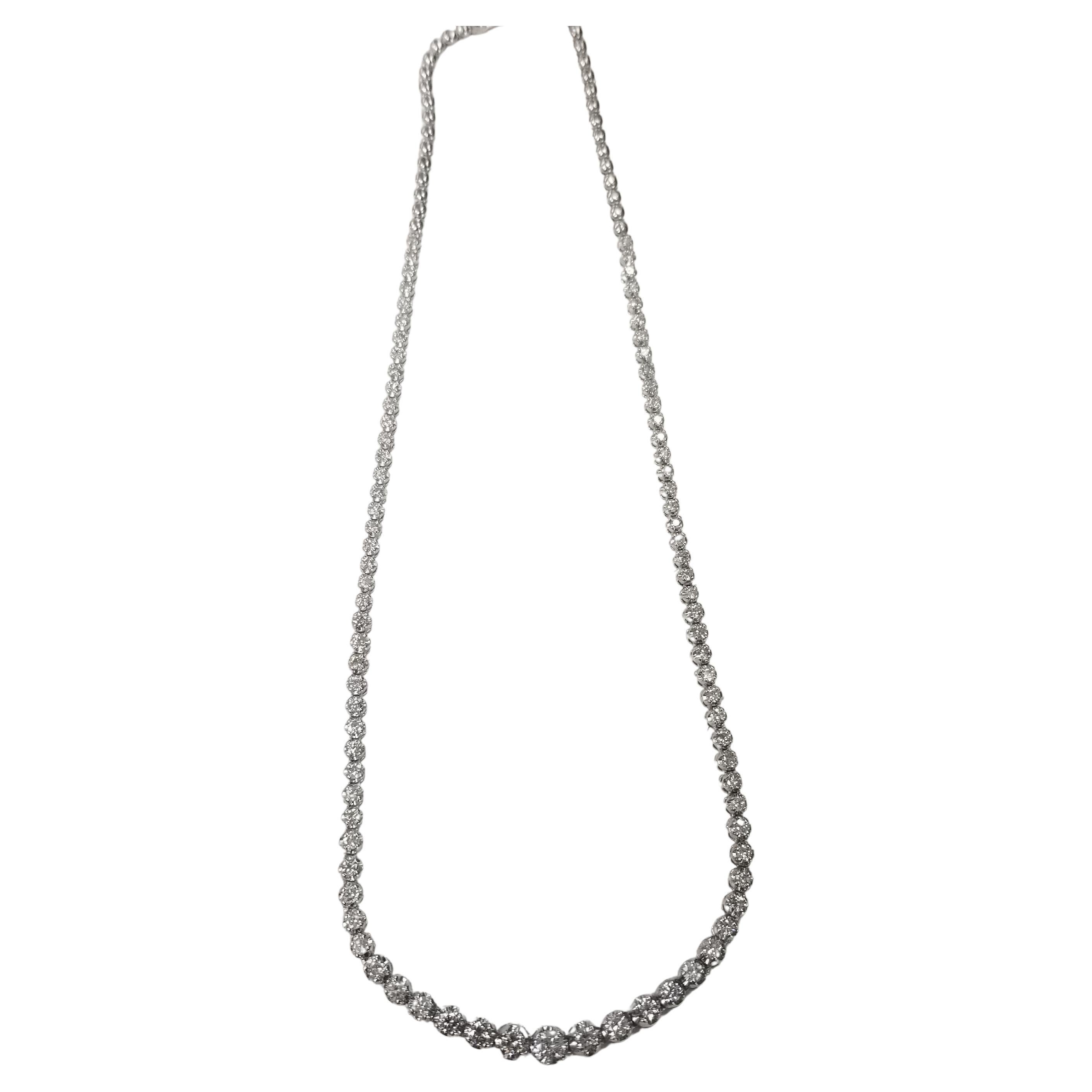 Riviera Tennis-Halskette 14 Karat Weißgold mit 5,56 Karat Diamant im Angebot