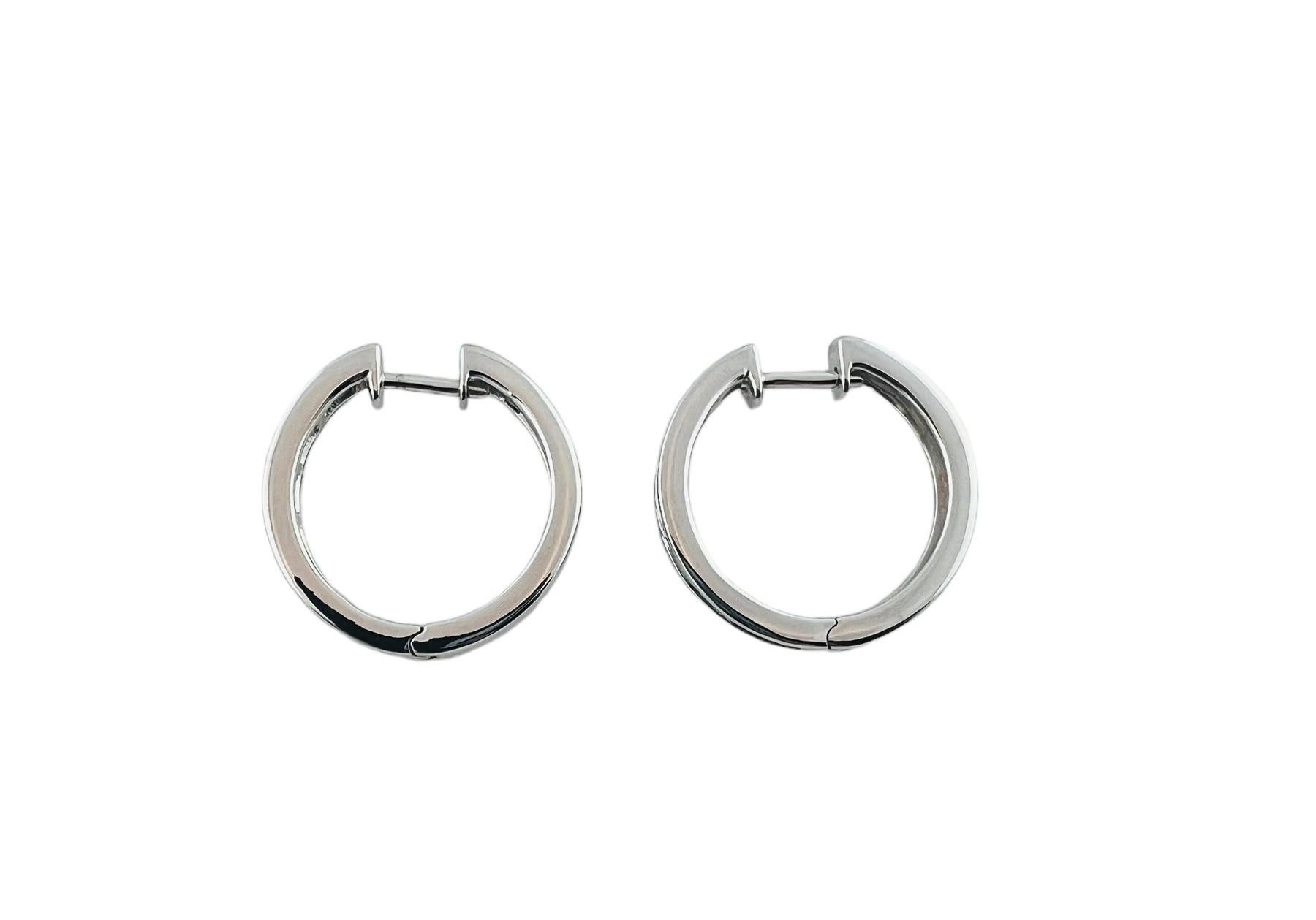 14 Karat White Gold Diamond Round Hoop Earrings #16756 For Sale 4