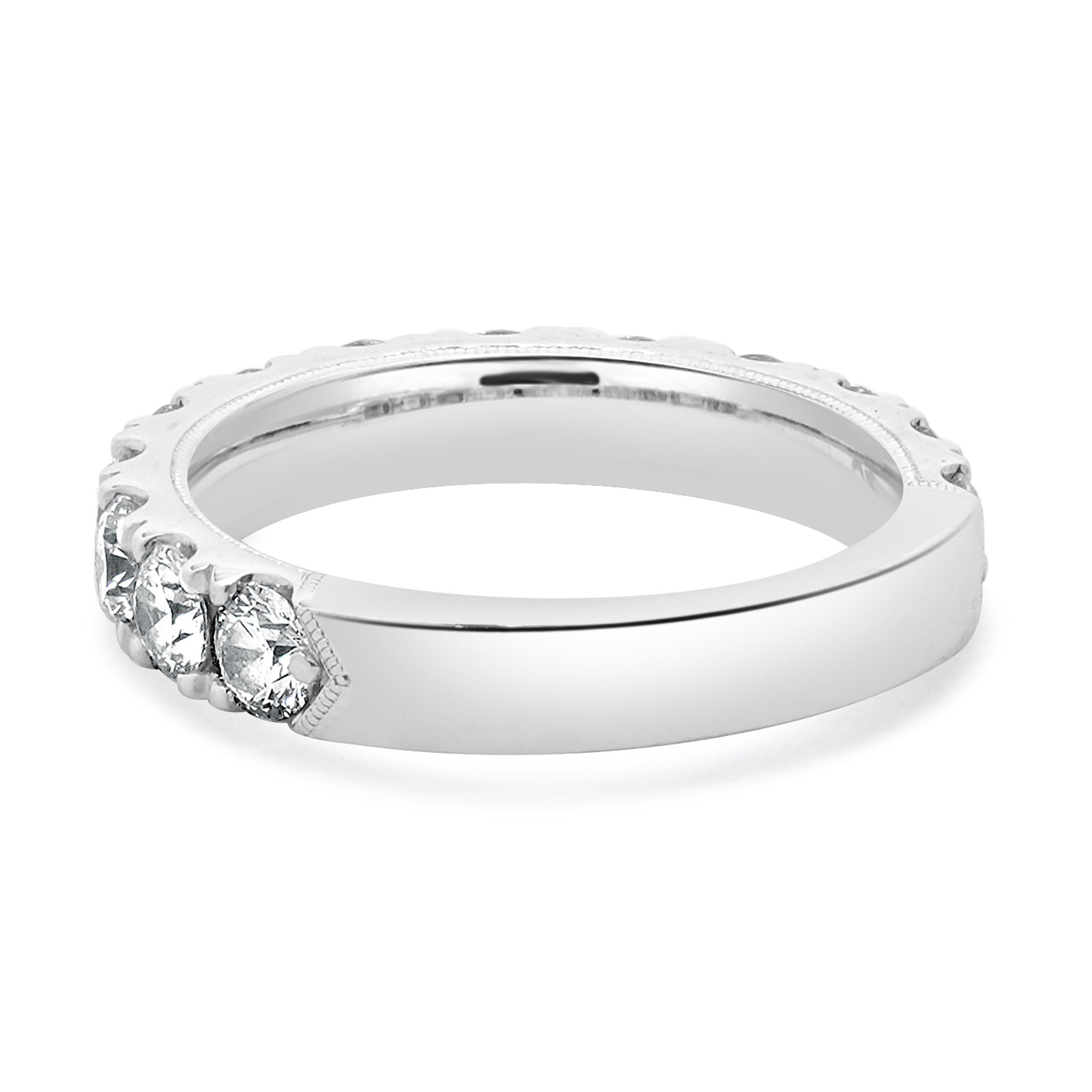 14 Karat White Gold Diamond Semi Eternity Wedding Band In condizioni ottime in vendita a Scottsdale, AZ
