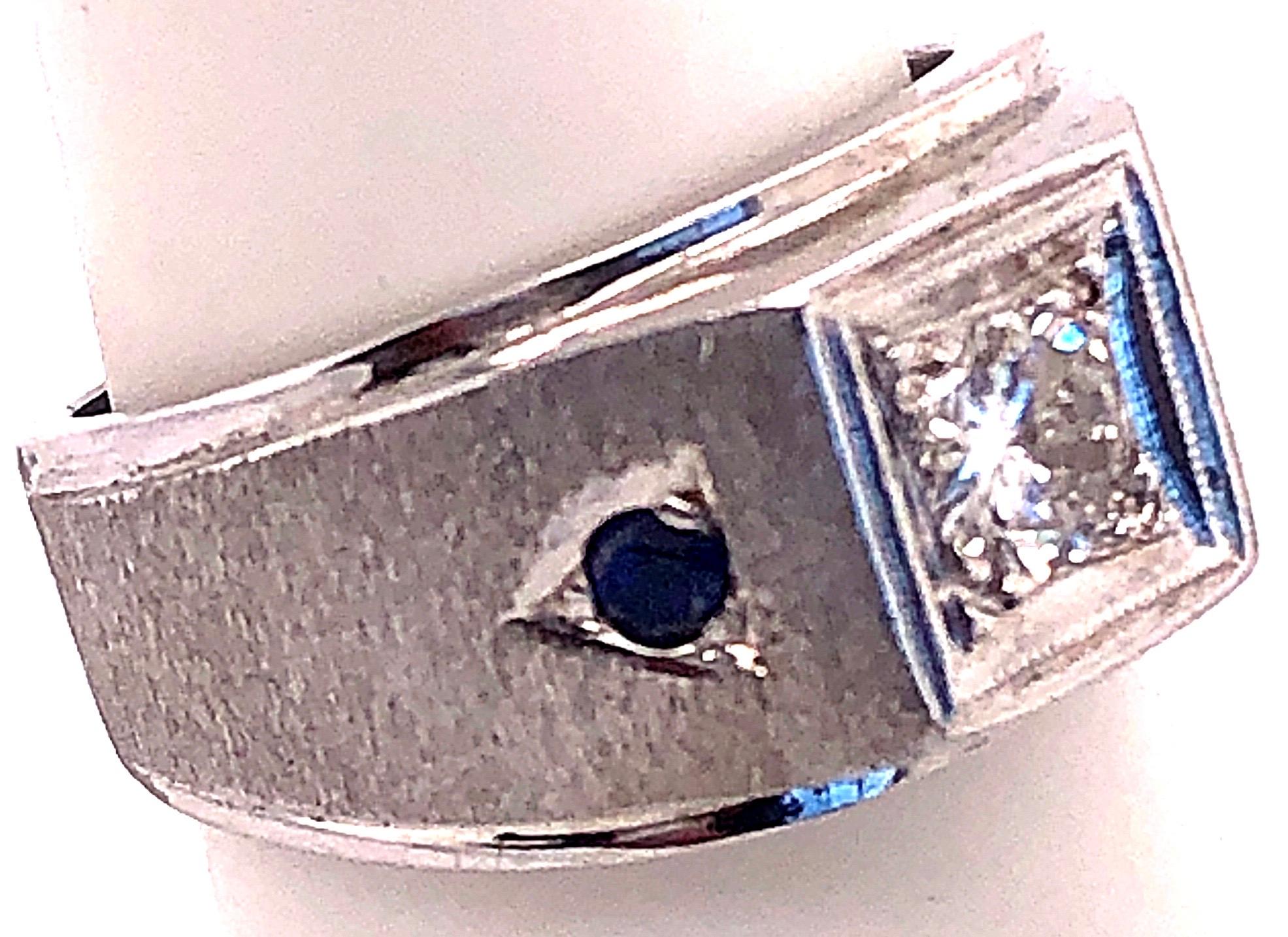 Round Cut 14 Karat White Gold Diamond Solitaire Band with Sapphire Accents For Sale