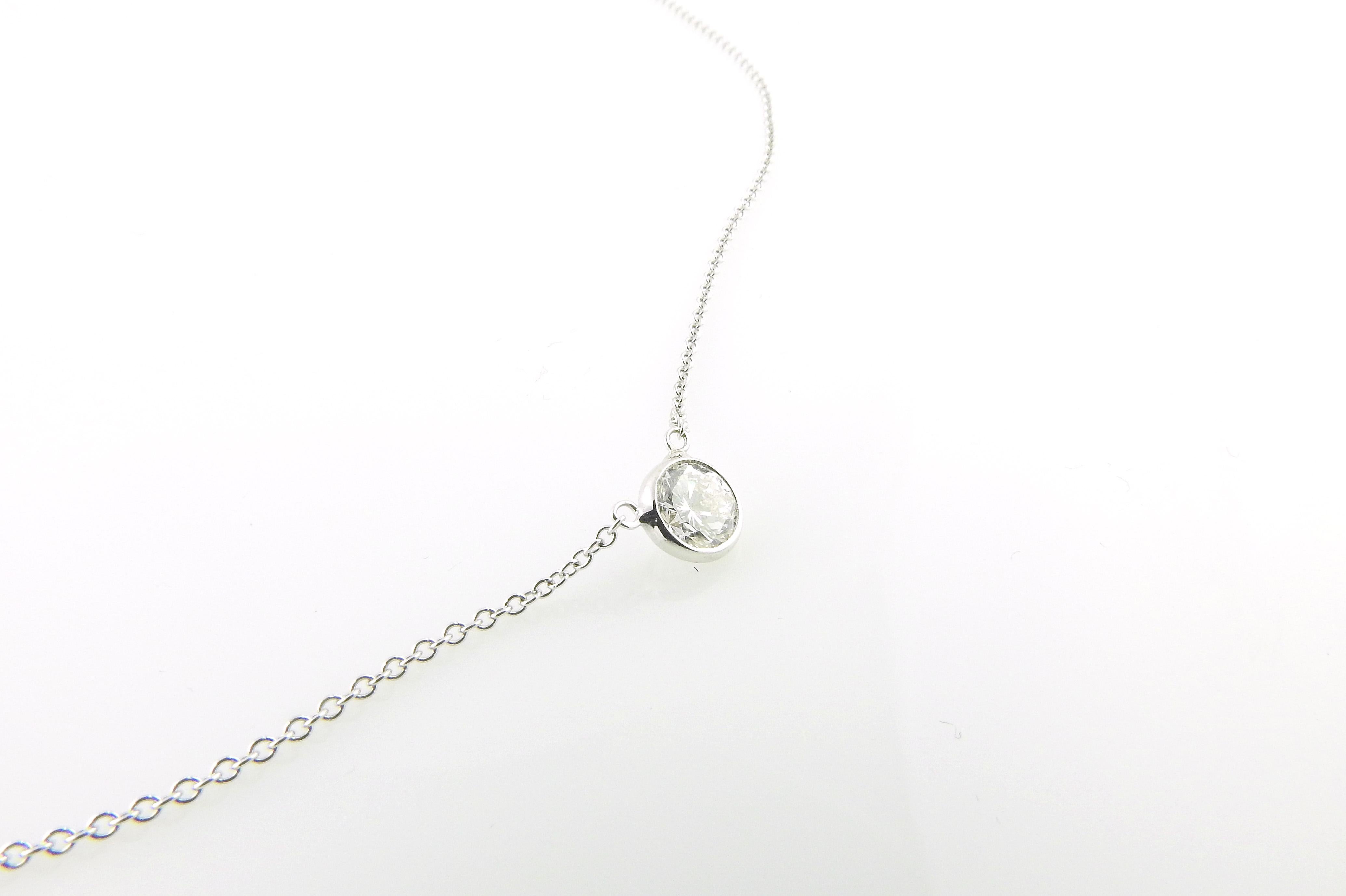 Brilliant Cut 14 Karat White Gold Diamond Solitaire Pendant Necklace 
