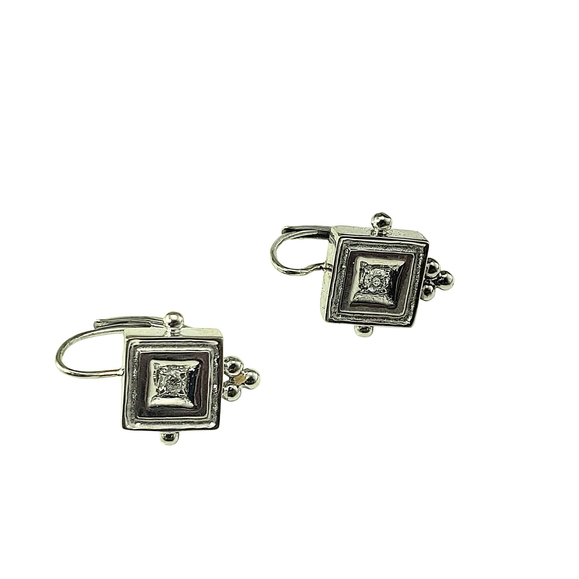 Brilliant Cut 14 Karat White Gold Diamond Square Lever Back Earrings #21396 For Sale