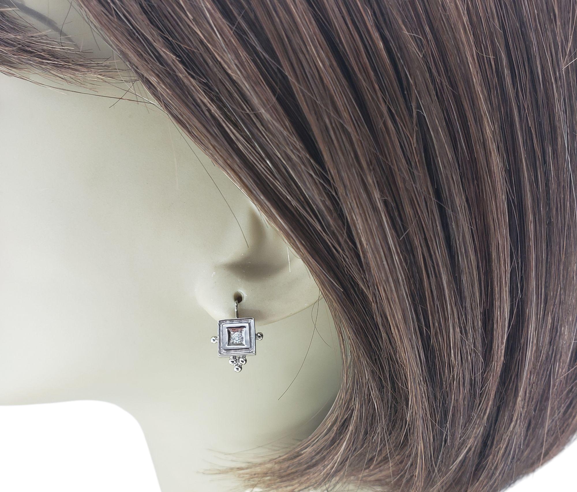 14 Karat White Gold Diamond Square Lever Back Earrings #21396 For Sale 3