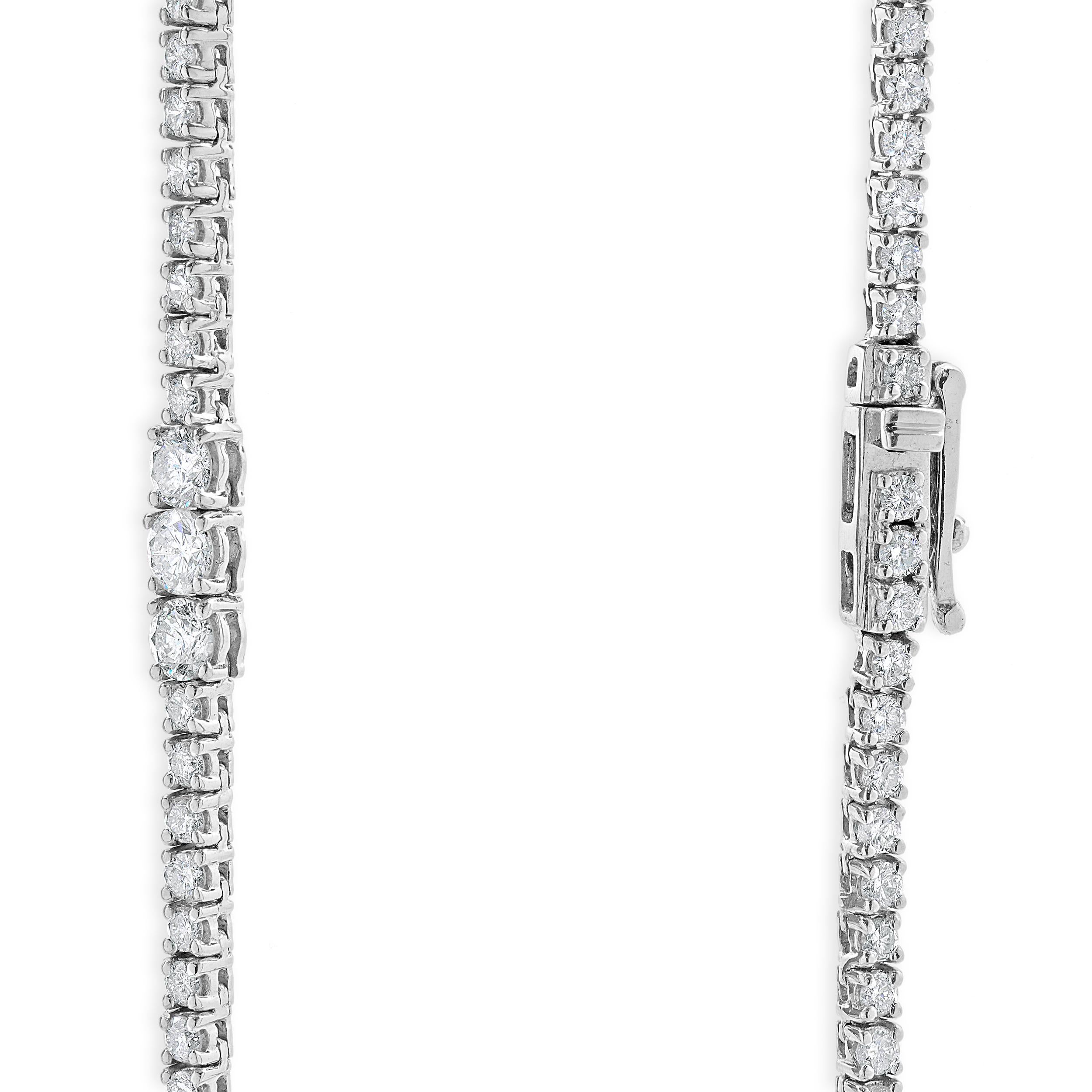 Collana Tennis Station con diamanti in oro bianco 14 carati In condizioni ottime in vendita a Scottsdale, AZ