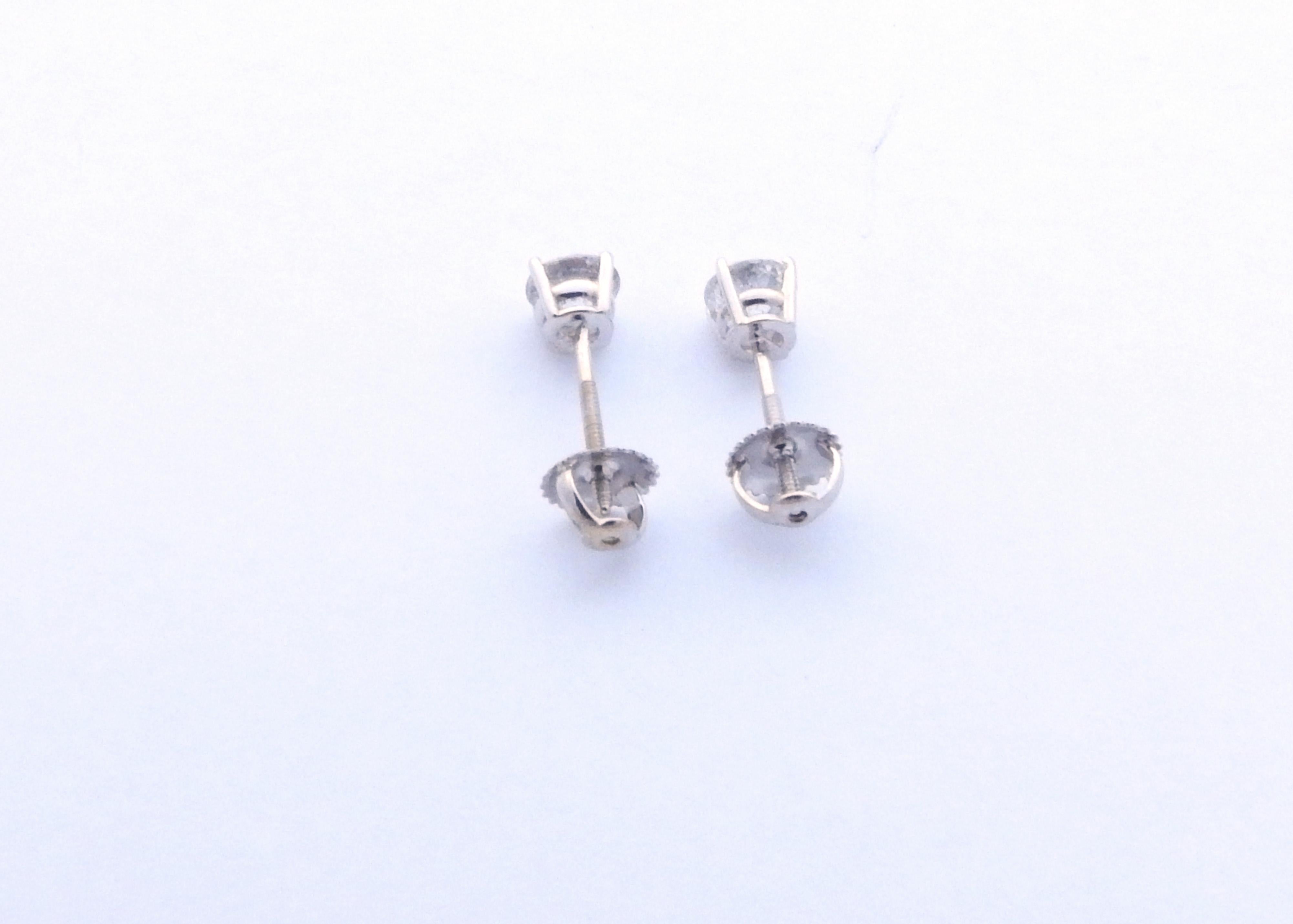 14 Karat White Gold Diamond Stud Earrings 1.0 Carat 3