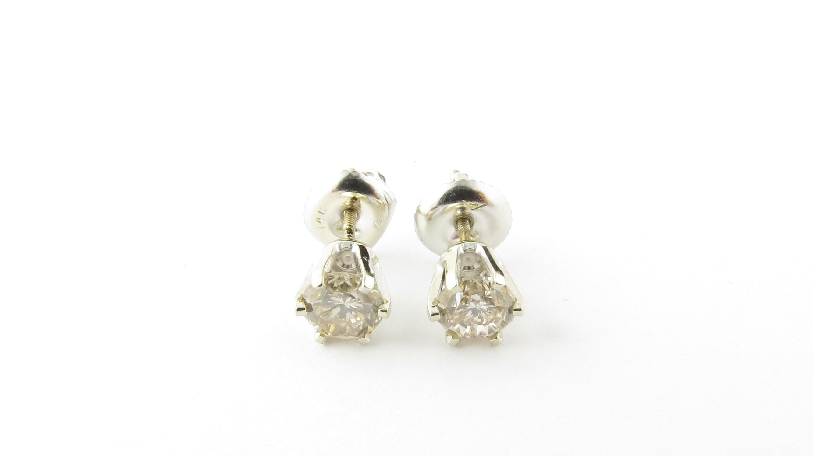 14 Karat White Gold Diamond Stud Earrings .50 Carat In Good Condition In Washington Depot, CT