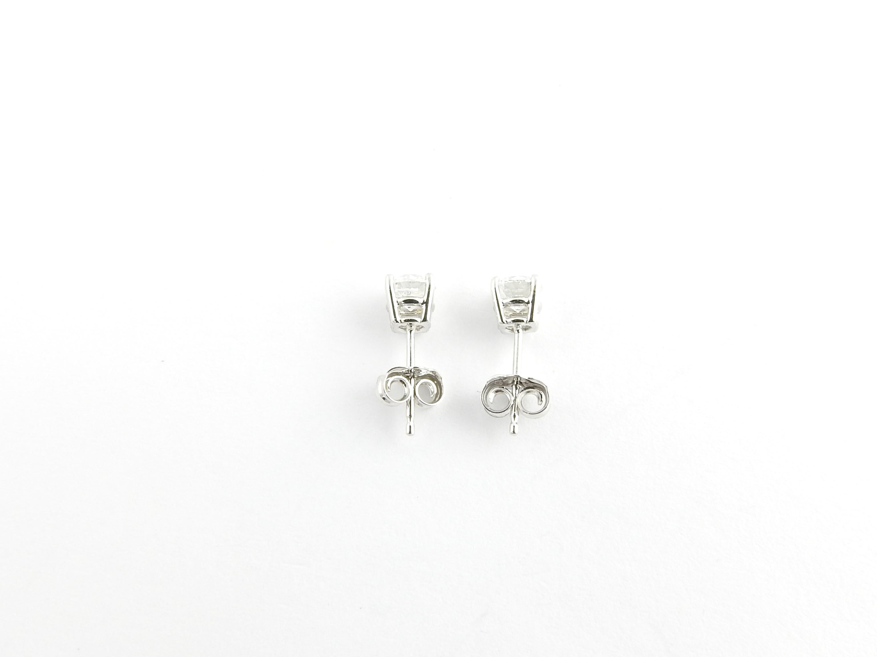 Women's 14 Karat White Gold Diamond Stud Earrings .67 Carat Twt