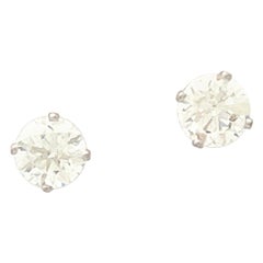 14 Karat White Gold Diamond Stud Earrings .80 Carat I1/H
