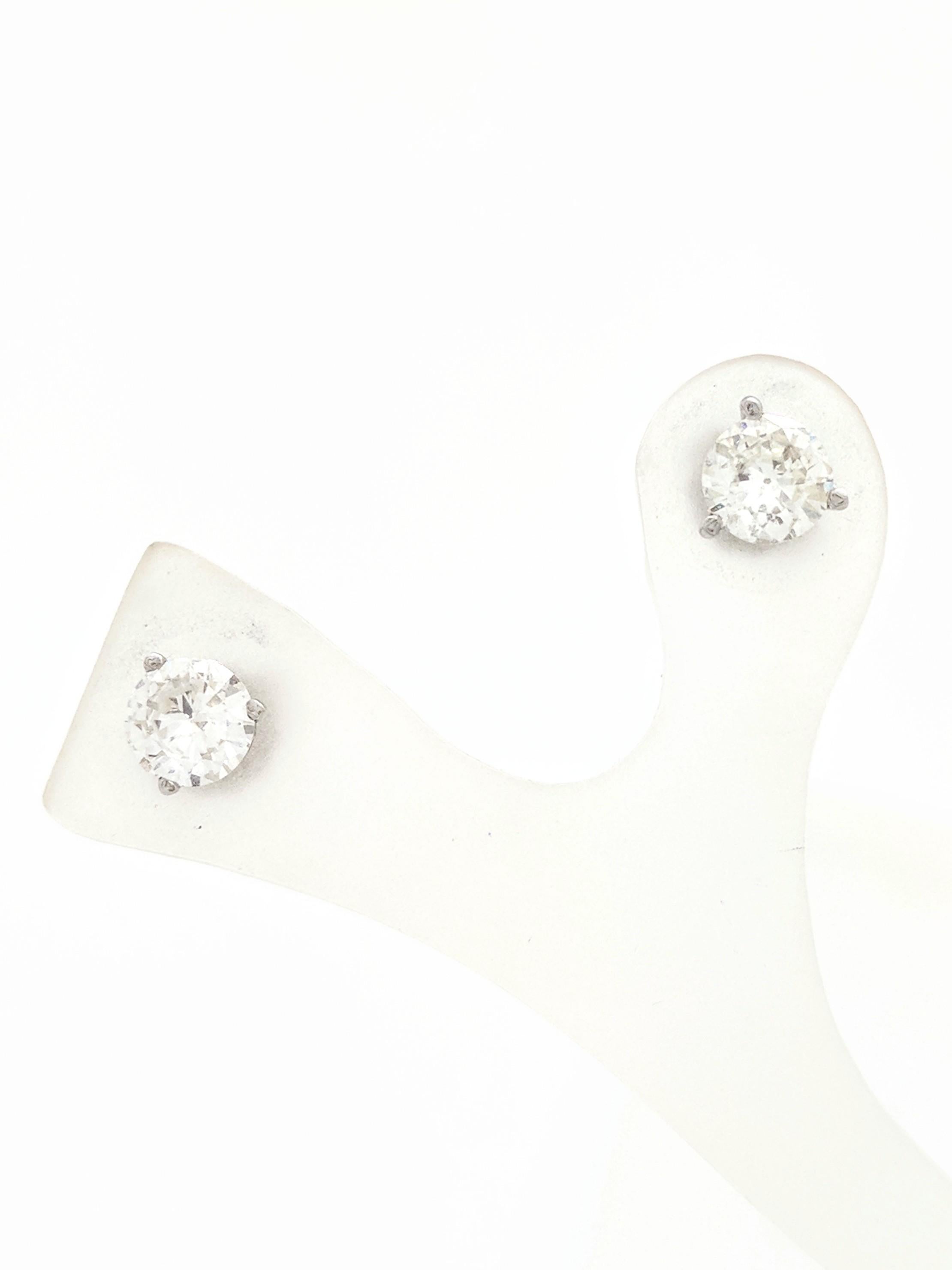 Contemporary 14 Karat White Gold Diamond Stud Earrings .80 Carat SI1/H
