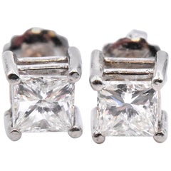 14 Karat White Gold Diamond Stud Earrings