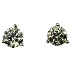 14 Karat White Gold Diamond Stud Earrings