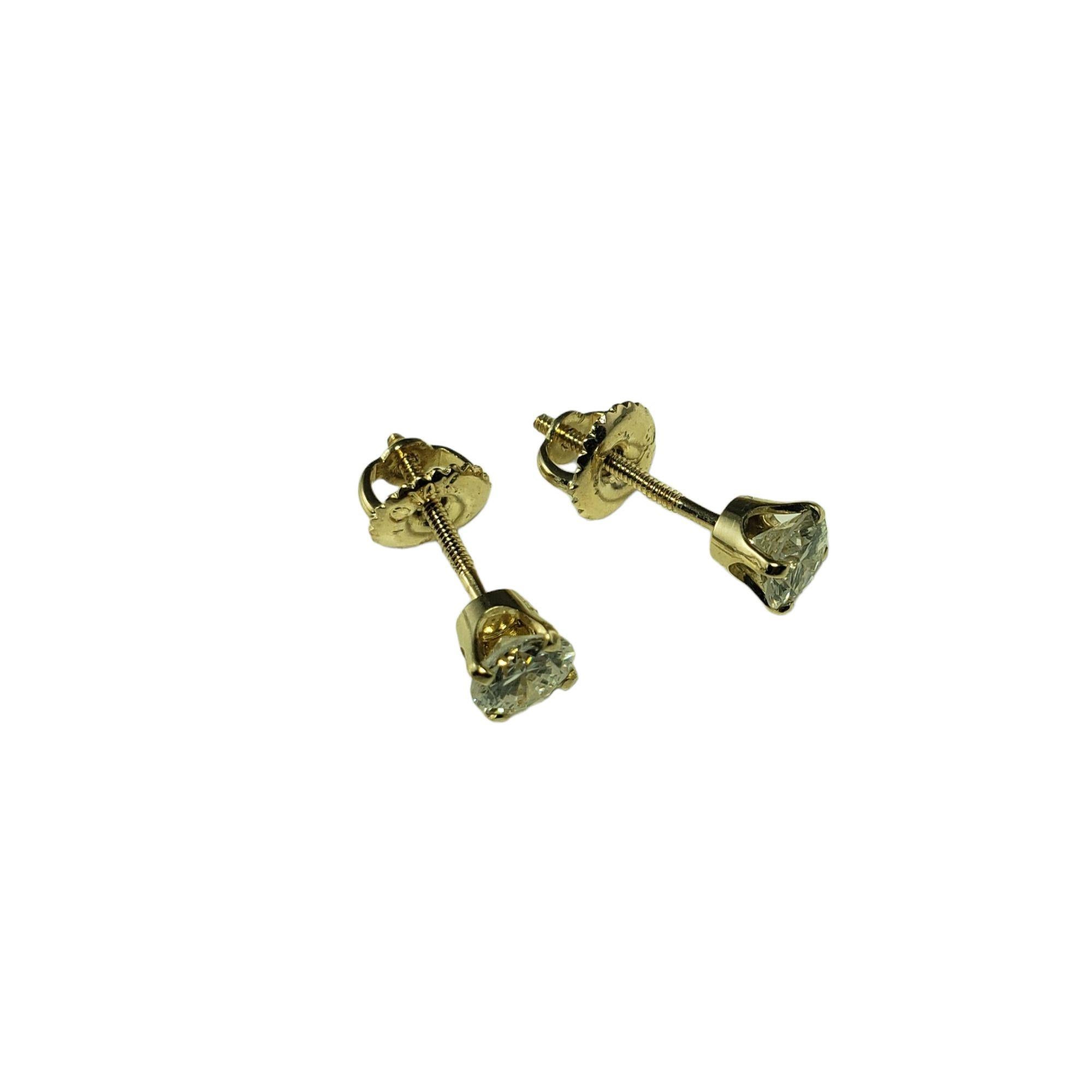 Round Cut 14 Karat White Gold Diamond Stud Earrings #14637 For Sale