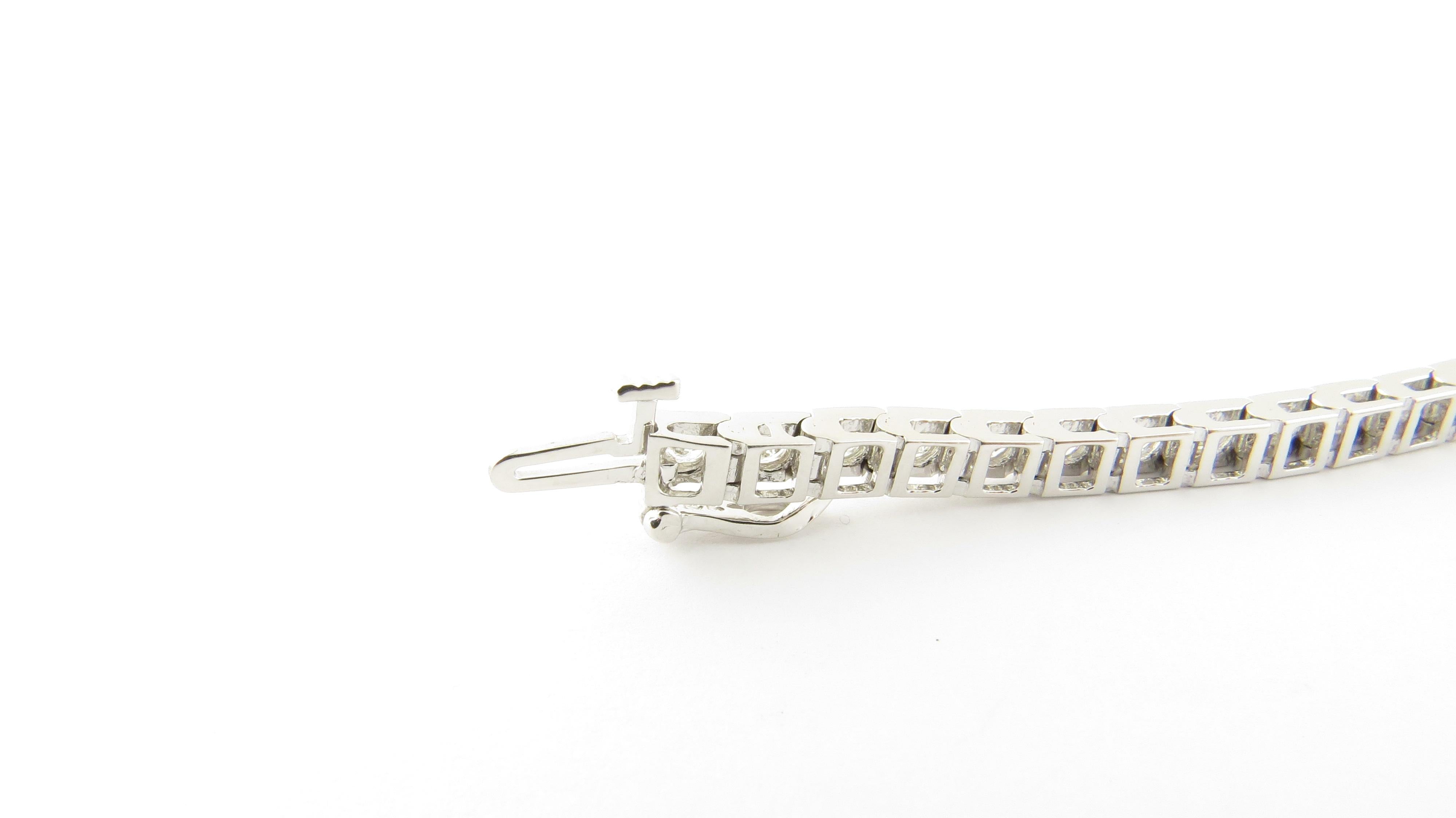14 Karat White Gold Diamond Tennis Bracelet 3.08 Carat 3