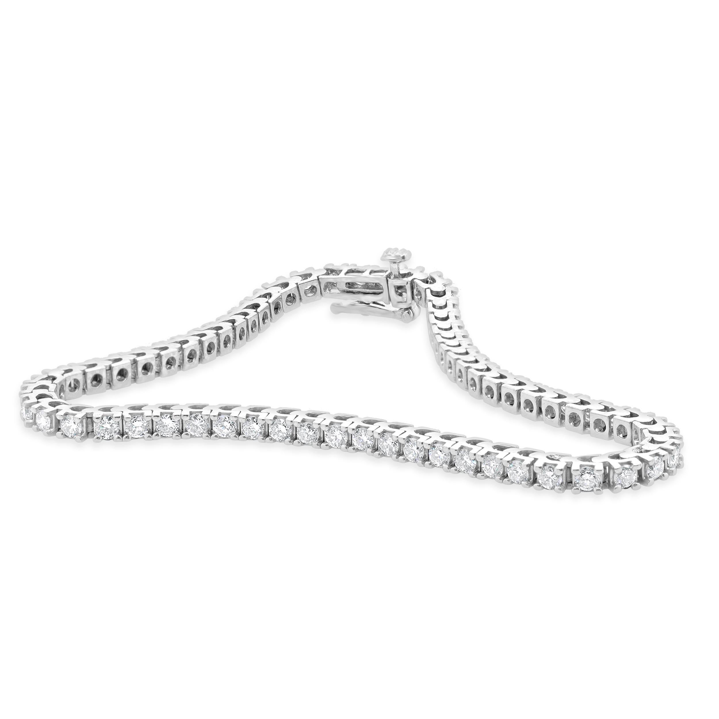 Taille ronde Bracelet tennis en or blanc 14 carats et diamants en vente