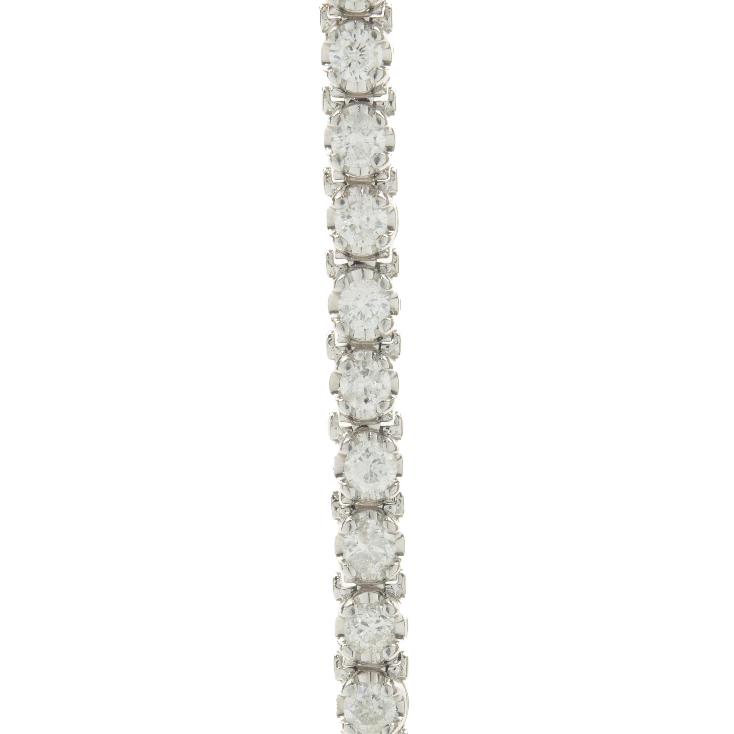 Bracelet tennis en or blanc 14 carats et diamants Excellent état - En vente à Scottsdale, AZ